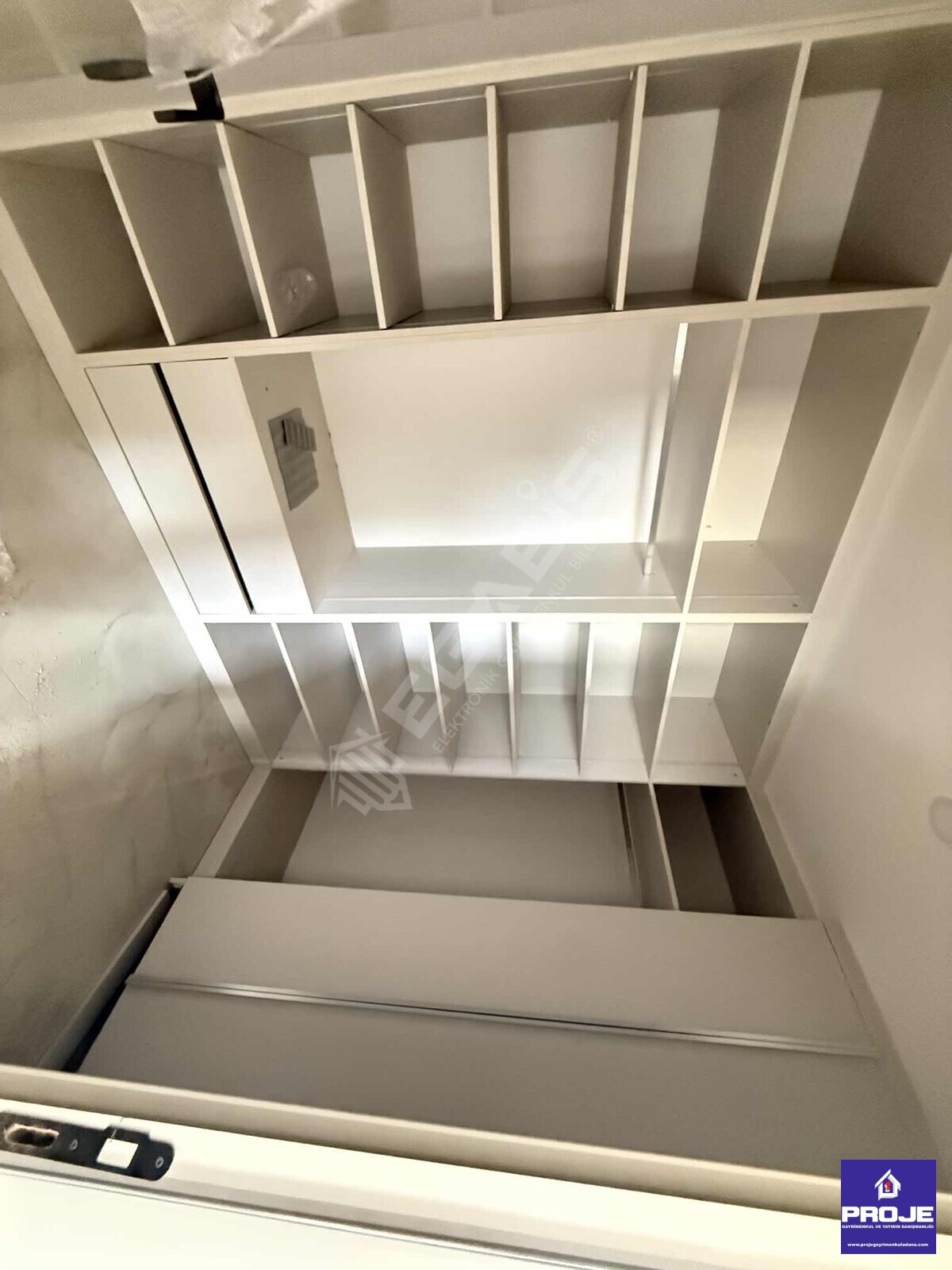 KABASAKAL BULVAR ÜZERİ 4+1 ULTRA LÜX (0) DAİRE - 15