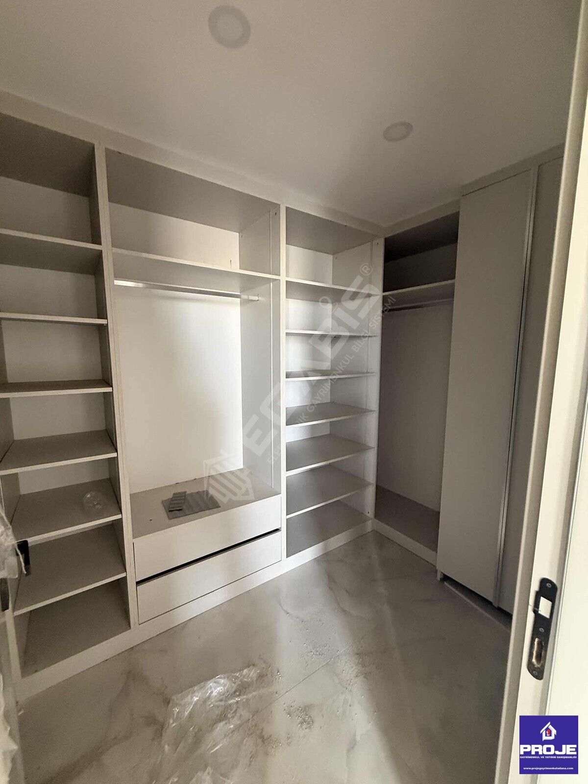 KABASAKAL BULVAR ÜZERİ 4+1 ULTRA LÜX (0) DAİRE - 16