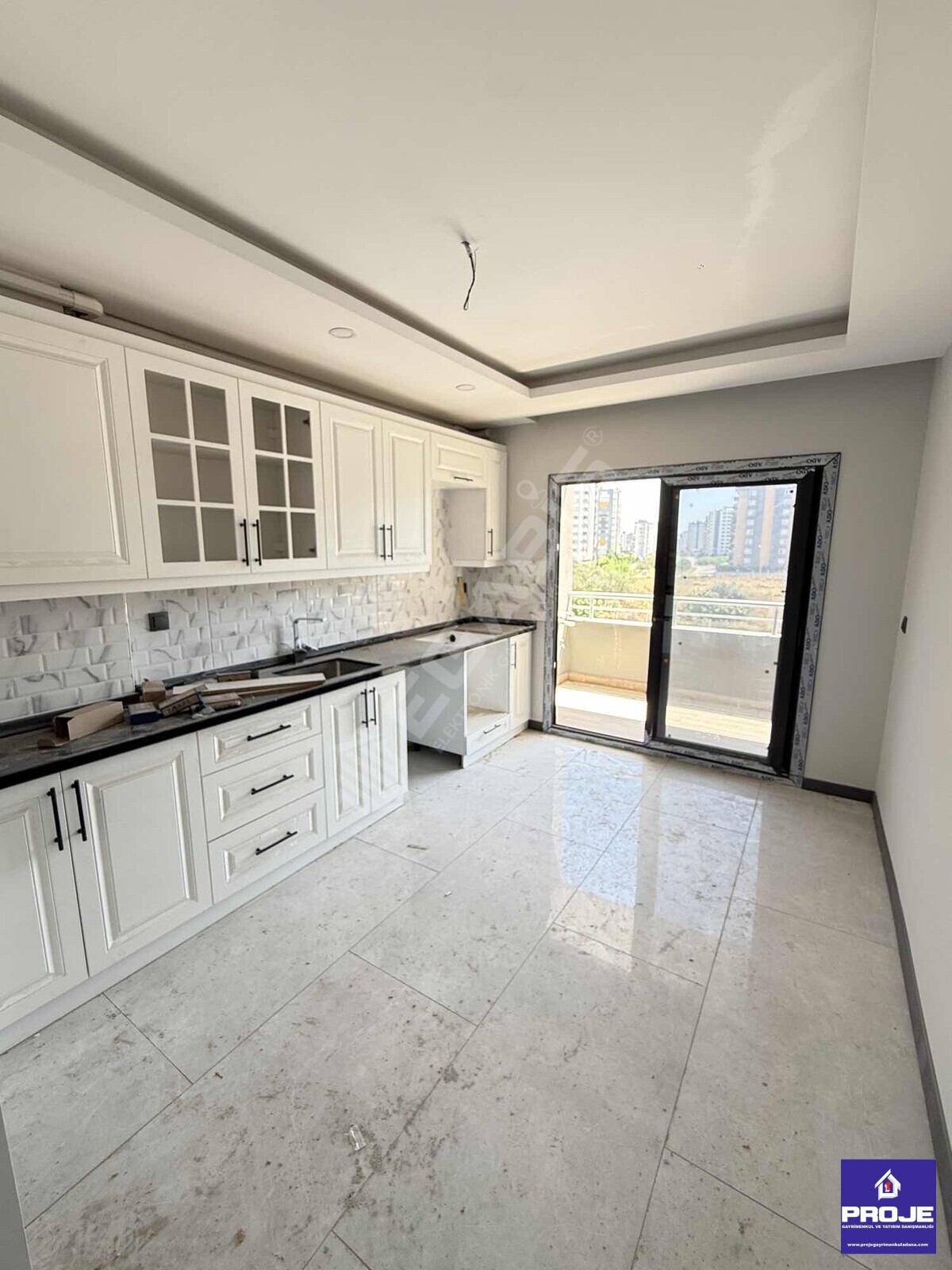 GÜRSELPAŞA'DA HAVUZLU 4+1 KAPALI MUTFAK SIFIR DAİRE