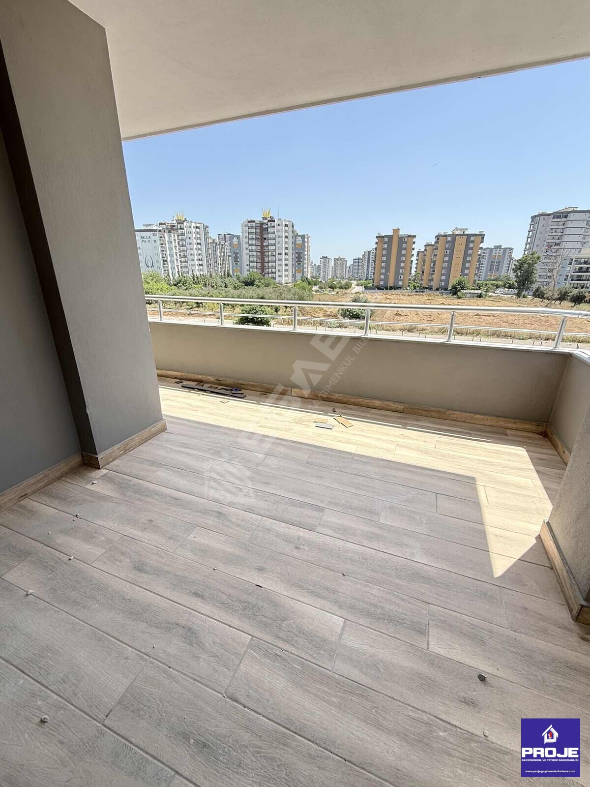 GÜRSELPAŞA'DA HAVUZLU 4+1 KAPALI MUTFAK SIFIR DAİRE - 7