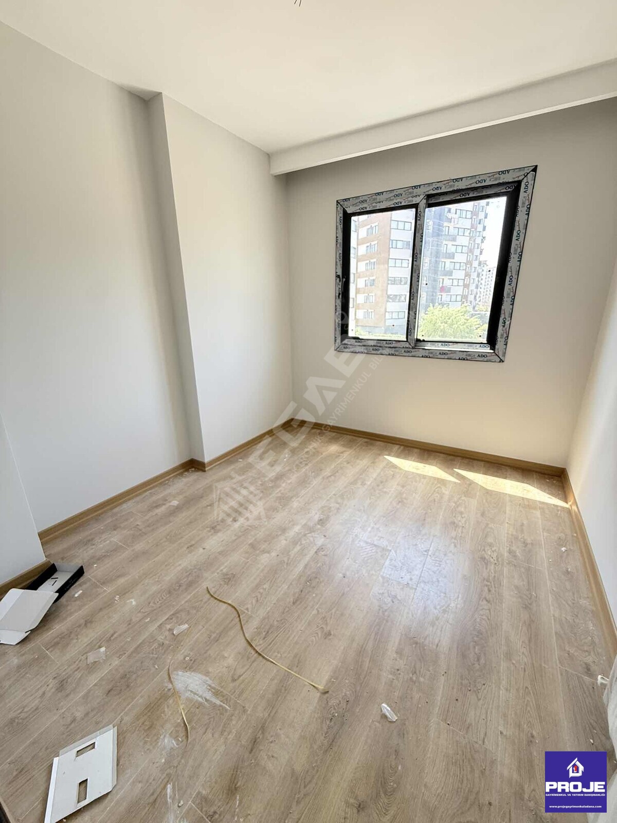 GÜRSELPAŞA'DA HAVUZLU 4+1 KAPALI MUTFAK SIFIR DAİRE - 12