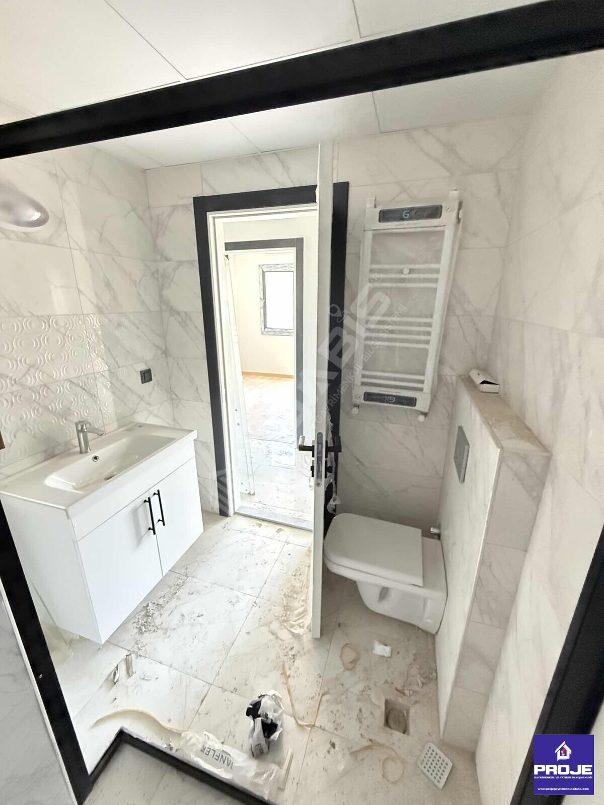 GÜRSELPAŞA'DA HAVUZLU 4+1 KAPALI MUTFAK SIFIR DAİRE - 16
