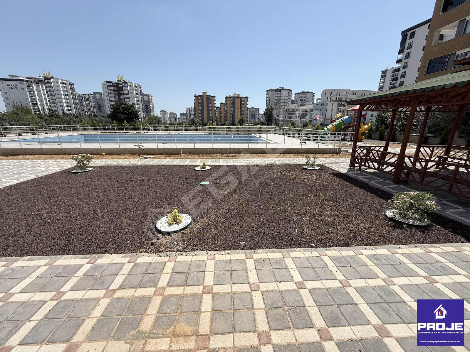 GÜRSELPAŞA'DA HAVUZLU 4+1 KAPALI MUTFAK SIFIR DAİRE - 24