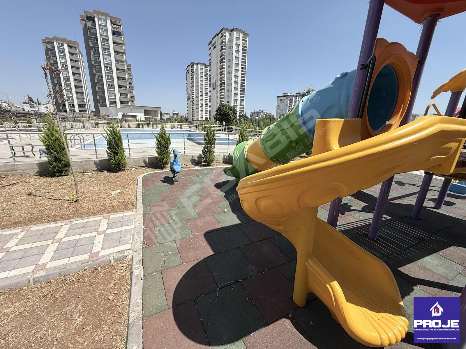 GÜRSELPAŞA'DA HAVUZLU 4+1 KAPALI MUTFAK SIFIR DAİRE - 25