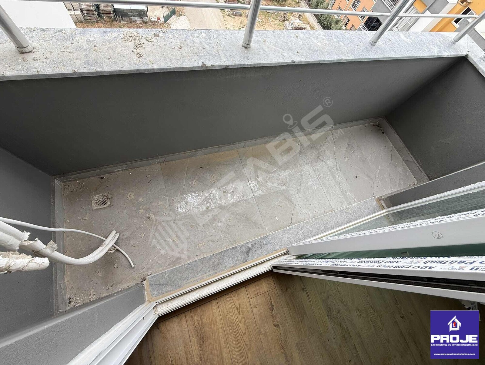 GÜRSELPAŞA da HAVUZLU SİTE İÇİ BULVR ÜZERİ K.MUTFAK (0) DAİRE - 24