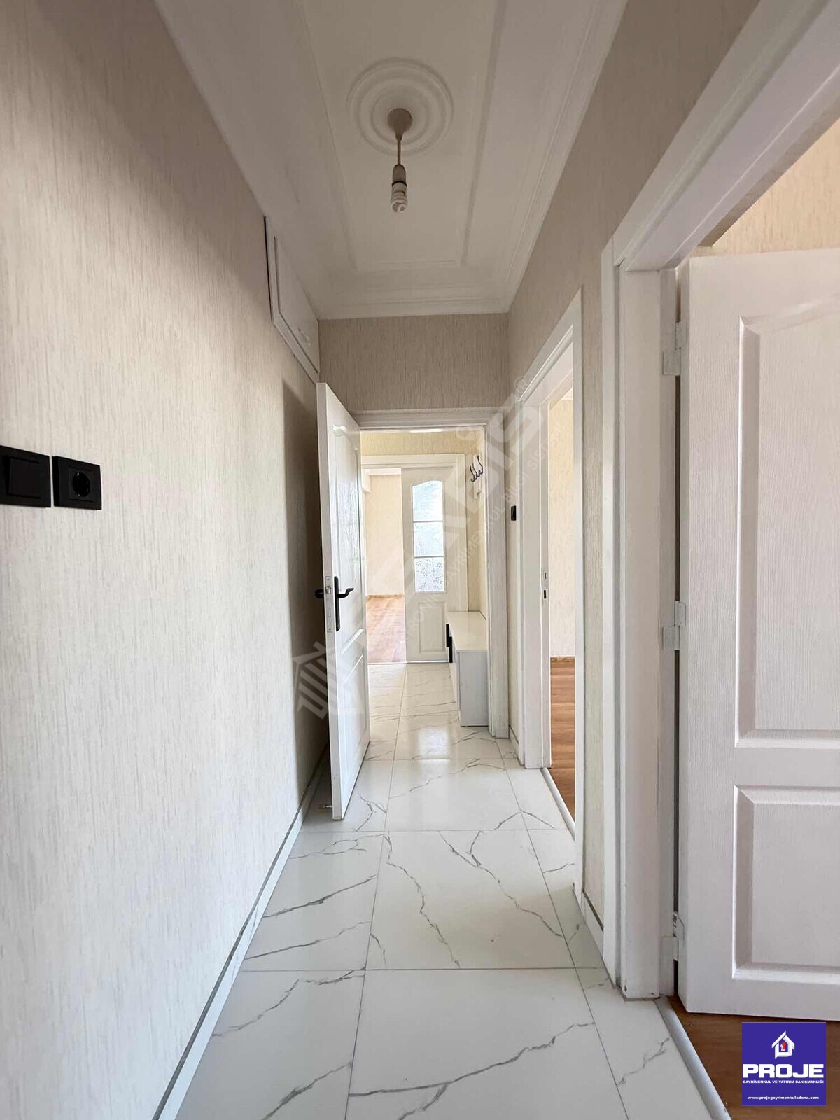 ÇUKUROVA BEYAZ EVLER MH 2+1 GENİŞ OTURUMLU CAZİP DAİRE - 7