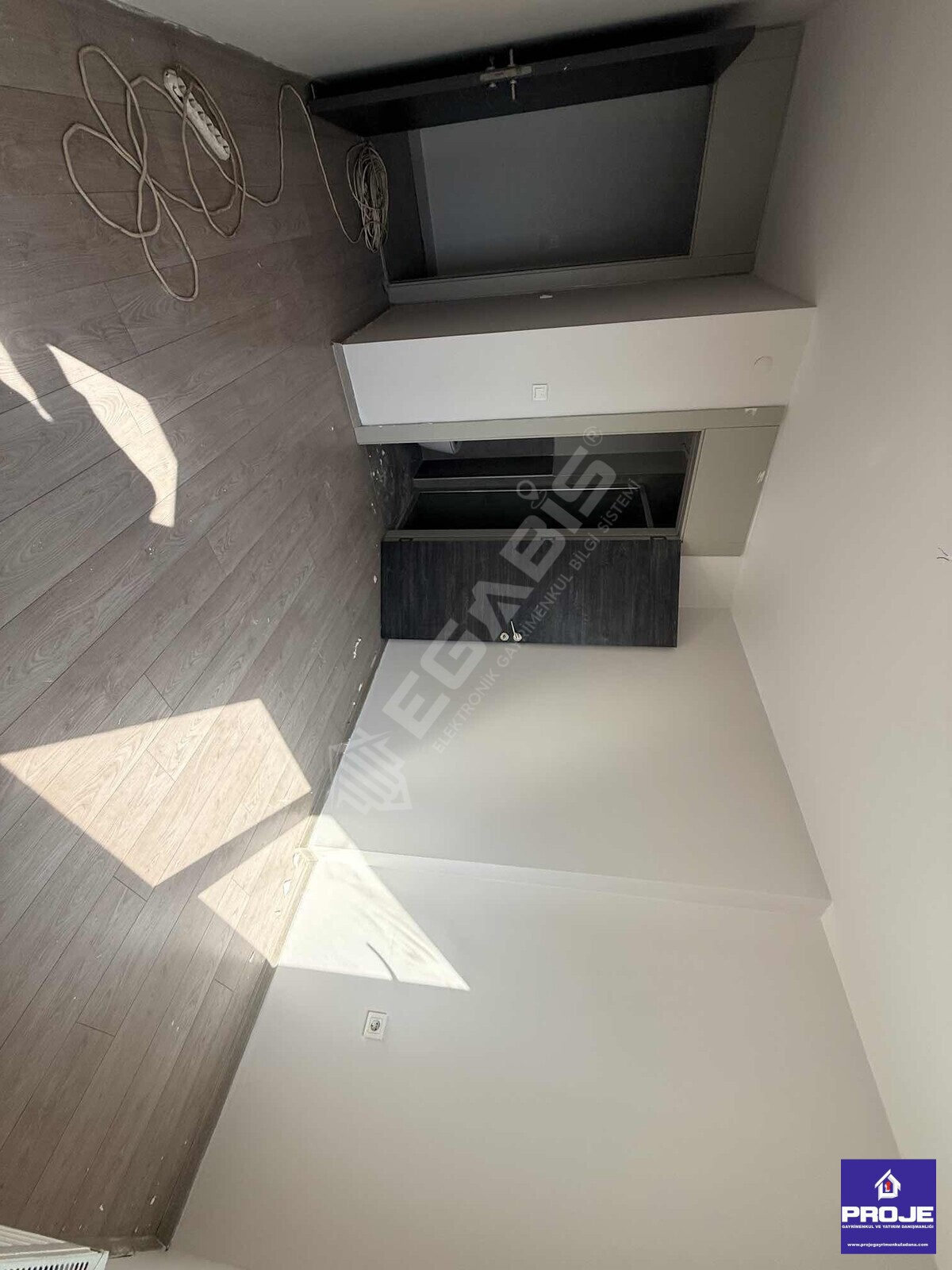 2+1 SİTE İÇİ HAVUZLU DOĞALGAZLI ÇİFT BANYOLU ANKASTRELİ - 8