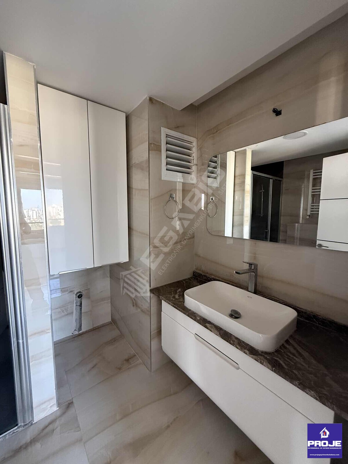BÖLGENİN EN PRESTİJLİ SİTESİ FULL DONATILI 3+1 DAİRE - 9