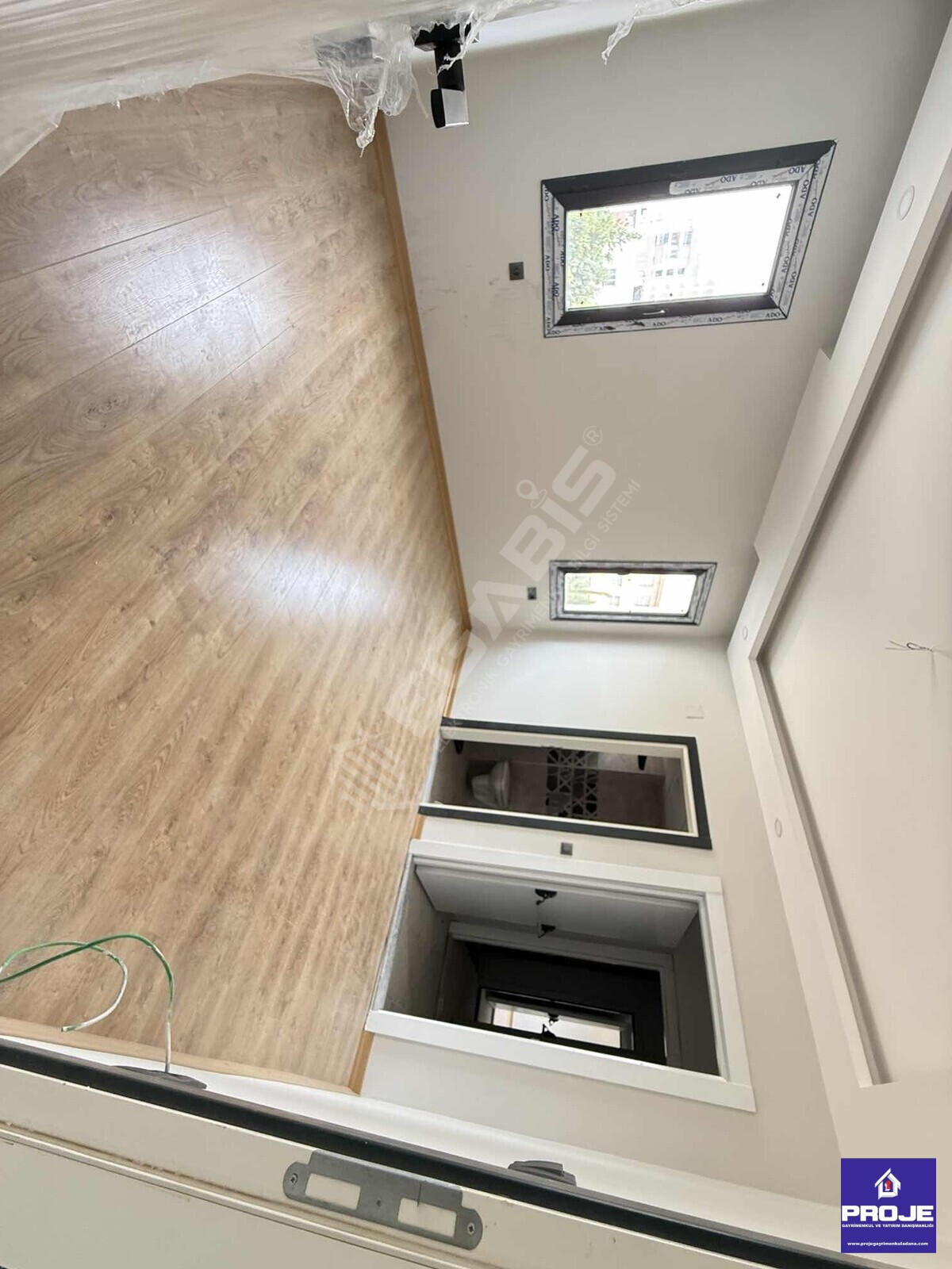 4+1 TEK BLOK HAVUZLU BULVAR ÜZERİ (0) DAİRE - 22