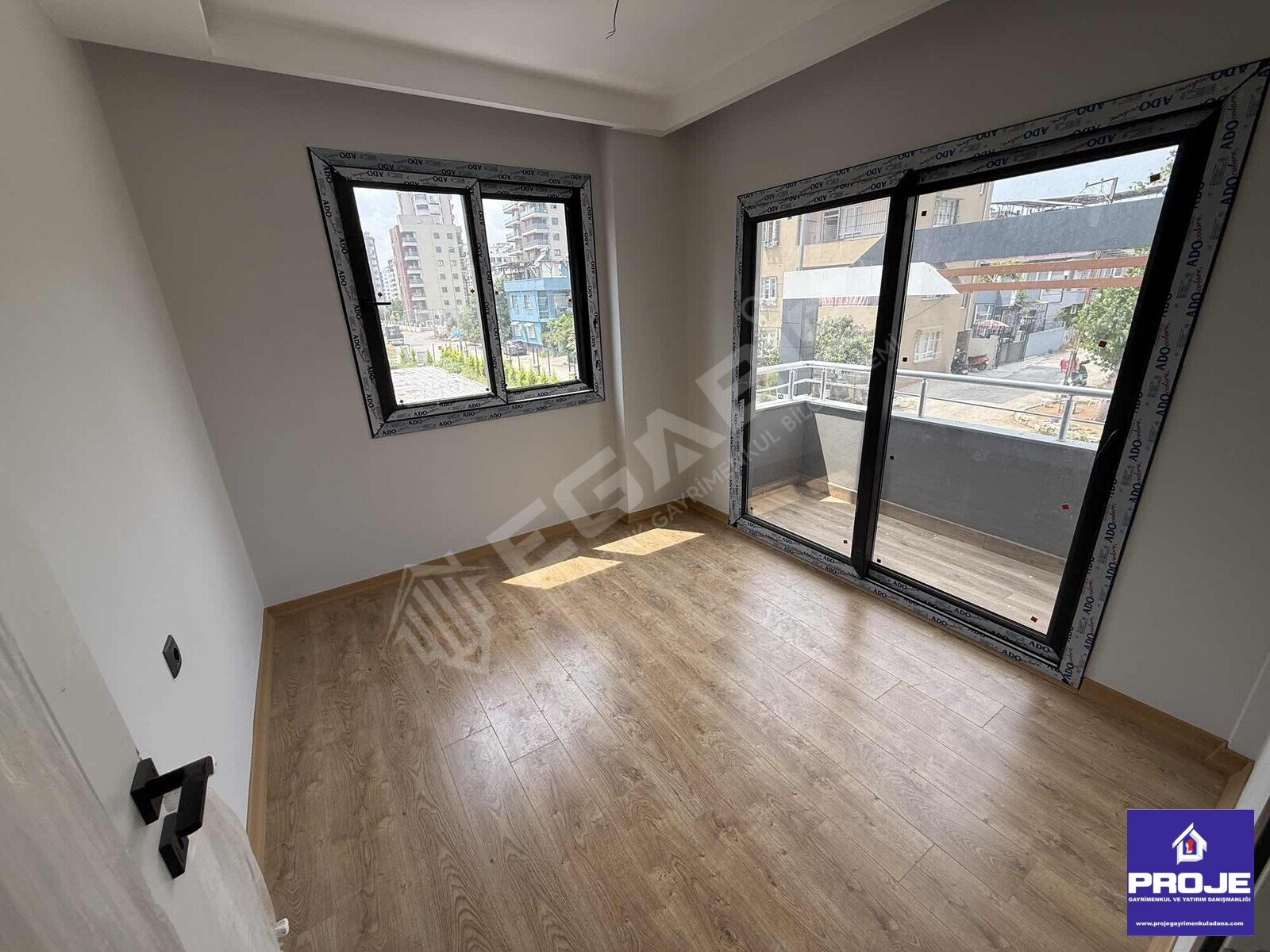 4+1 TEK BLOK HAVUZLU BULVAR ÜZERİ (0) DAİRE - 25