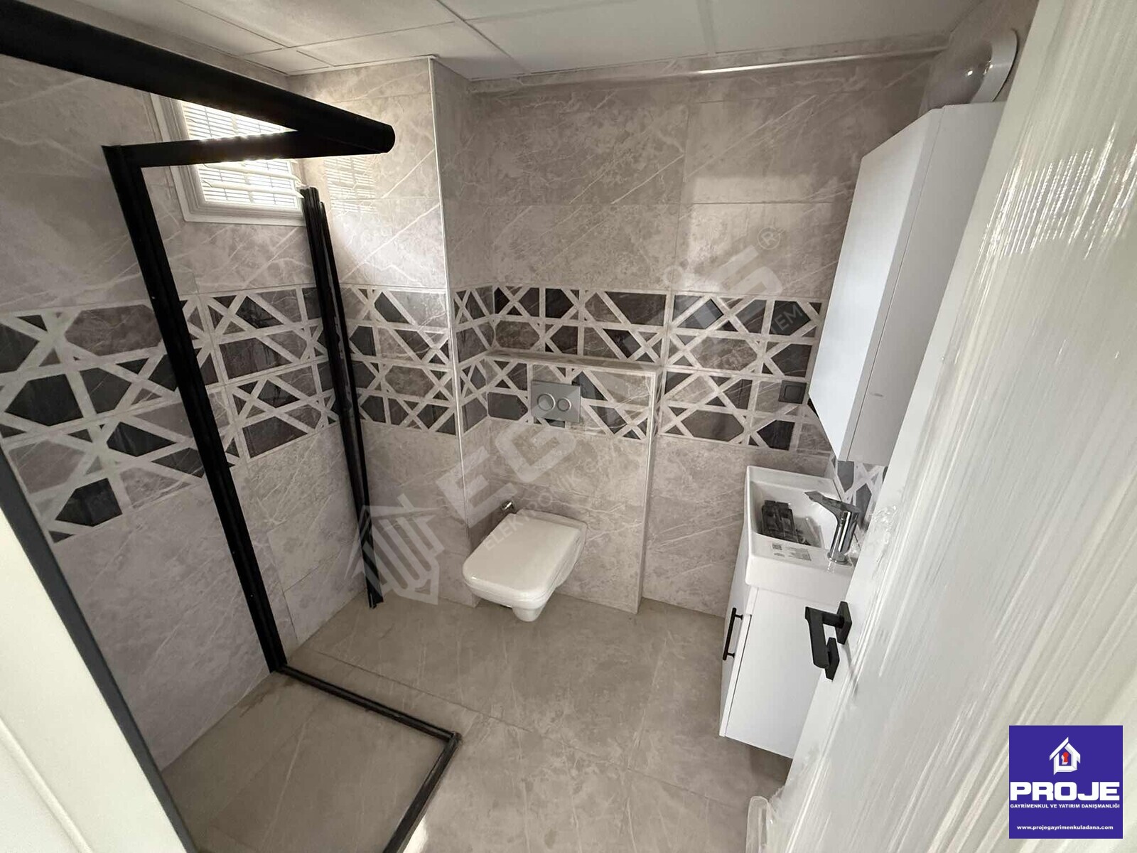 4+1 TEK BLOK HAVUZLU BULVAR ÜZERİ (0) DAİRE - 30