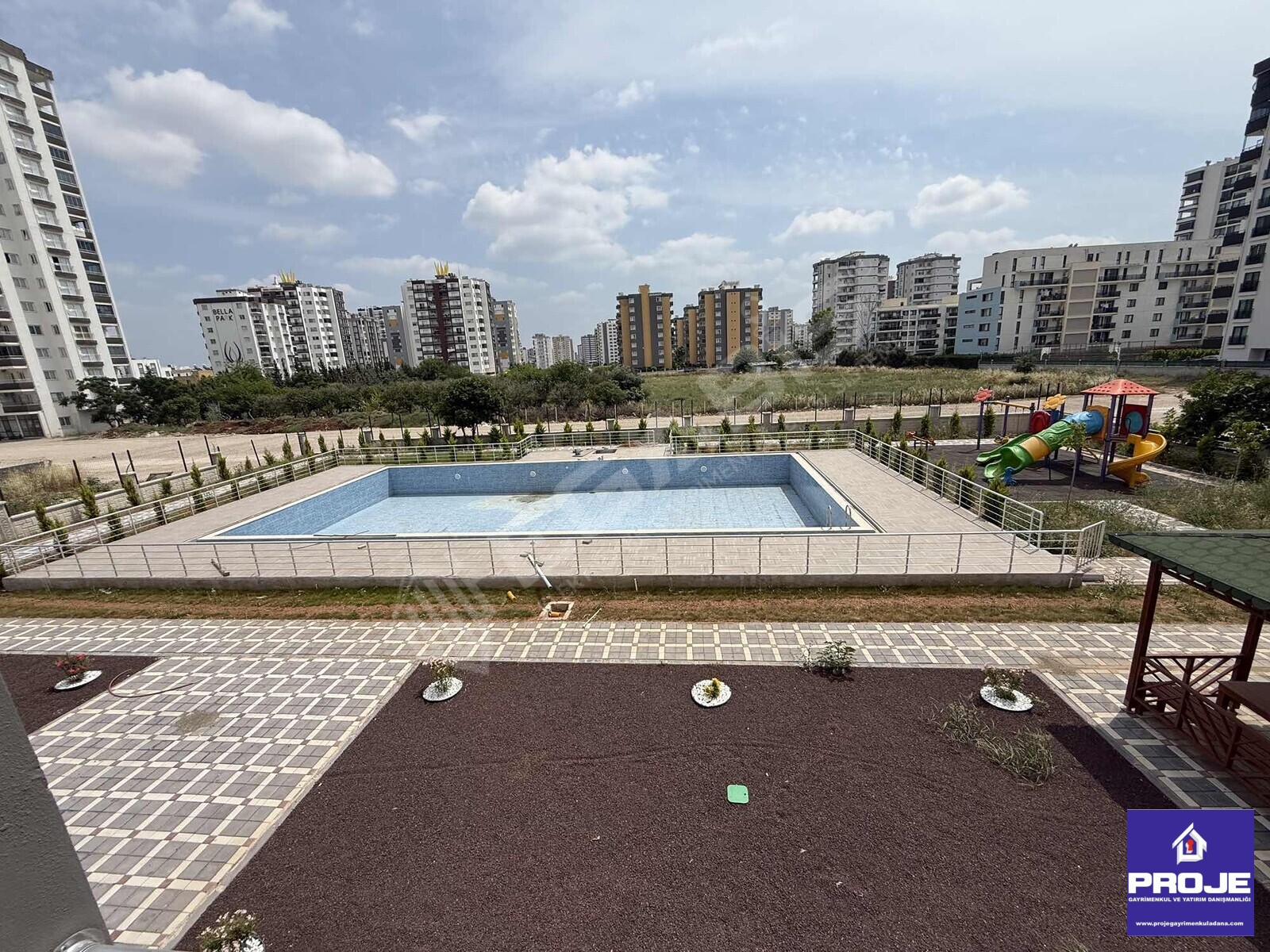 4+1 TEK BLOK HAVUZLU BULVAR ÜZERİ (0) DAİRE - 34