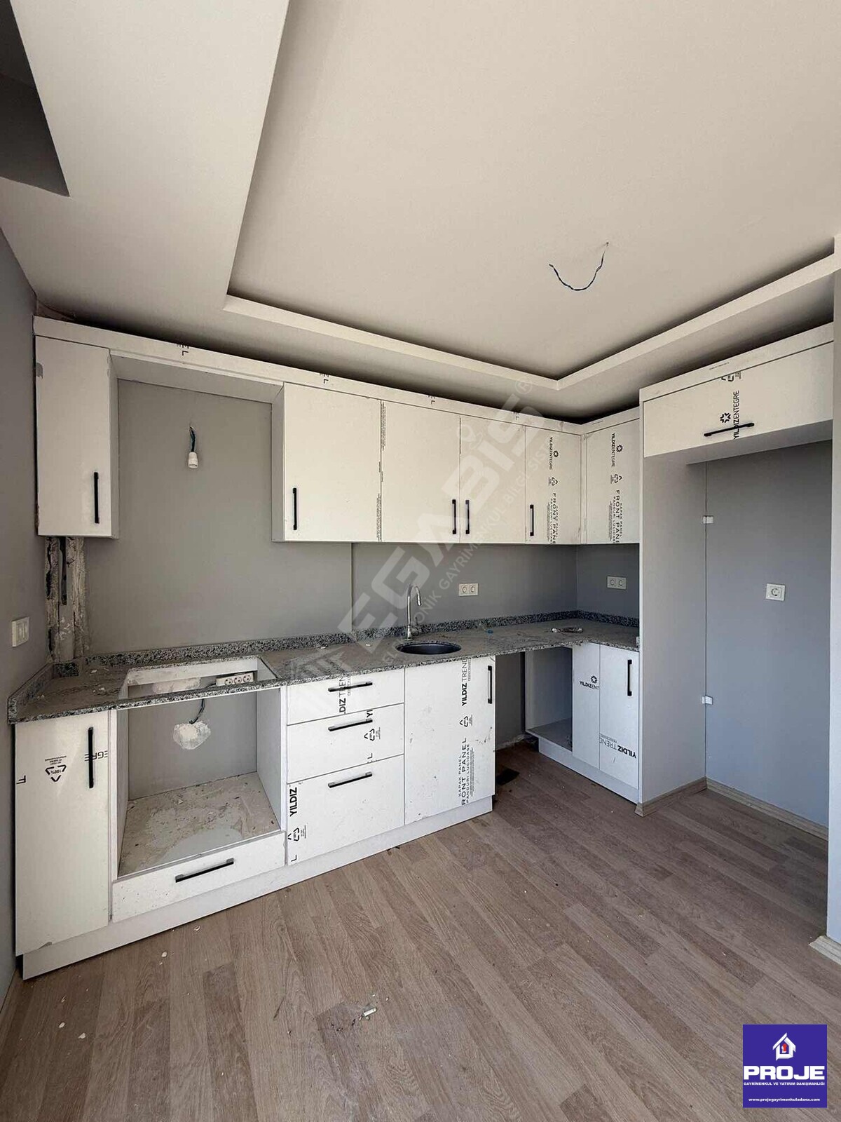 SIFIR 80 YIL BLV ÜZERİ 2+1 TERASLI CAZİPPPP DAİRE - 2