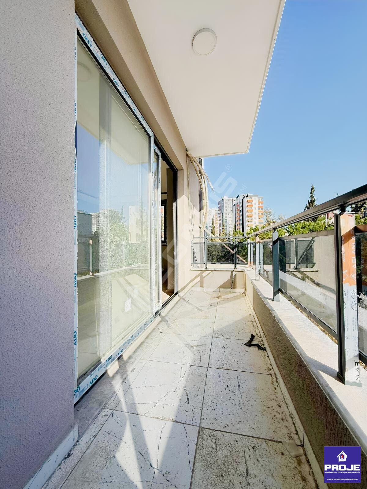 SIFIR 80 YIL BLV ÜZERİ 2+1 TERASLI CAZİPPPP DAİRE - 3