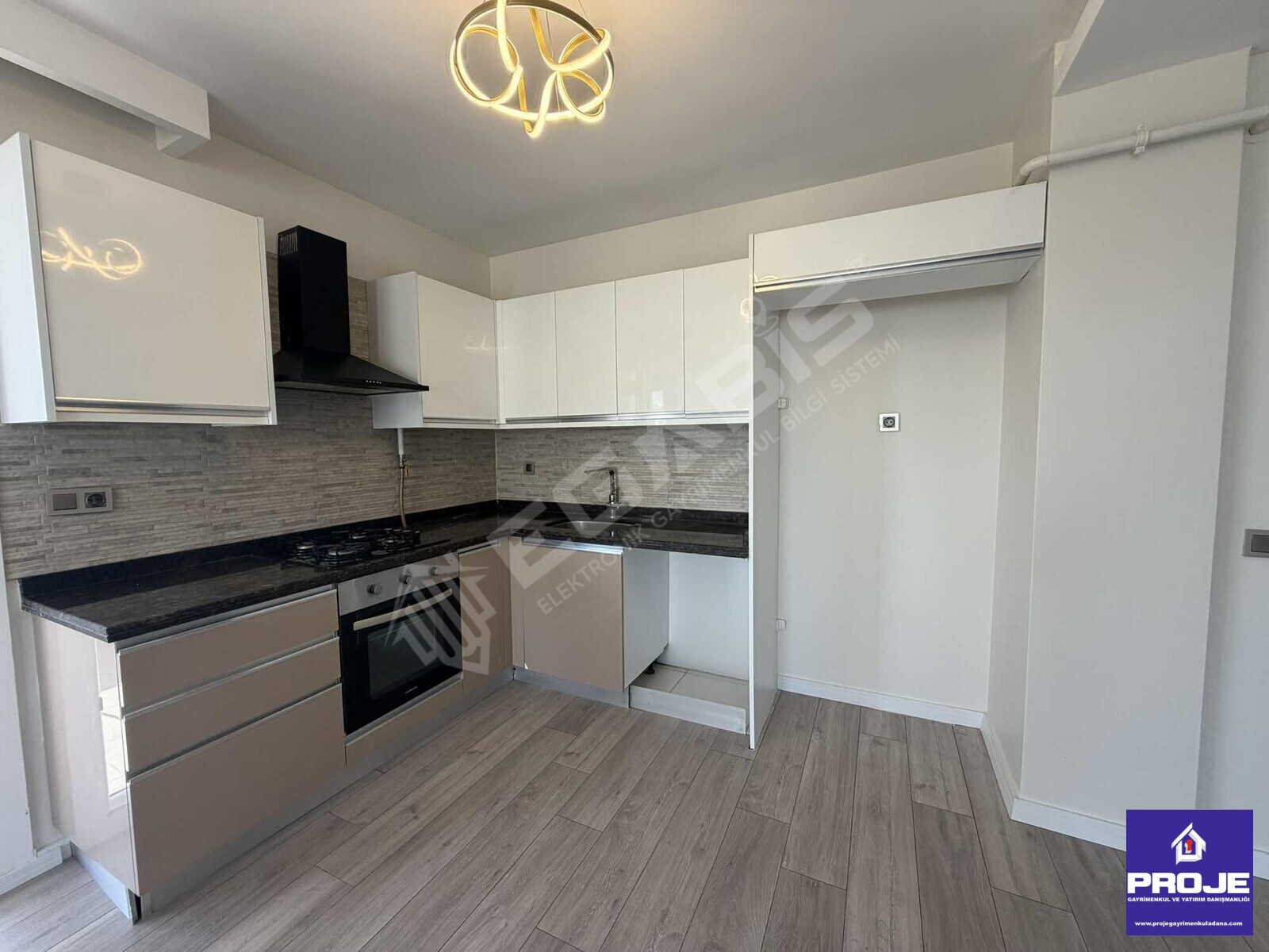 GÜRSELPAŞA FULL SOSYAL DONATILI AİLE SİTESİNDE 3+1 SATILIK DAİRE - 9