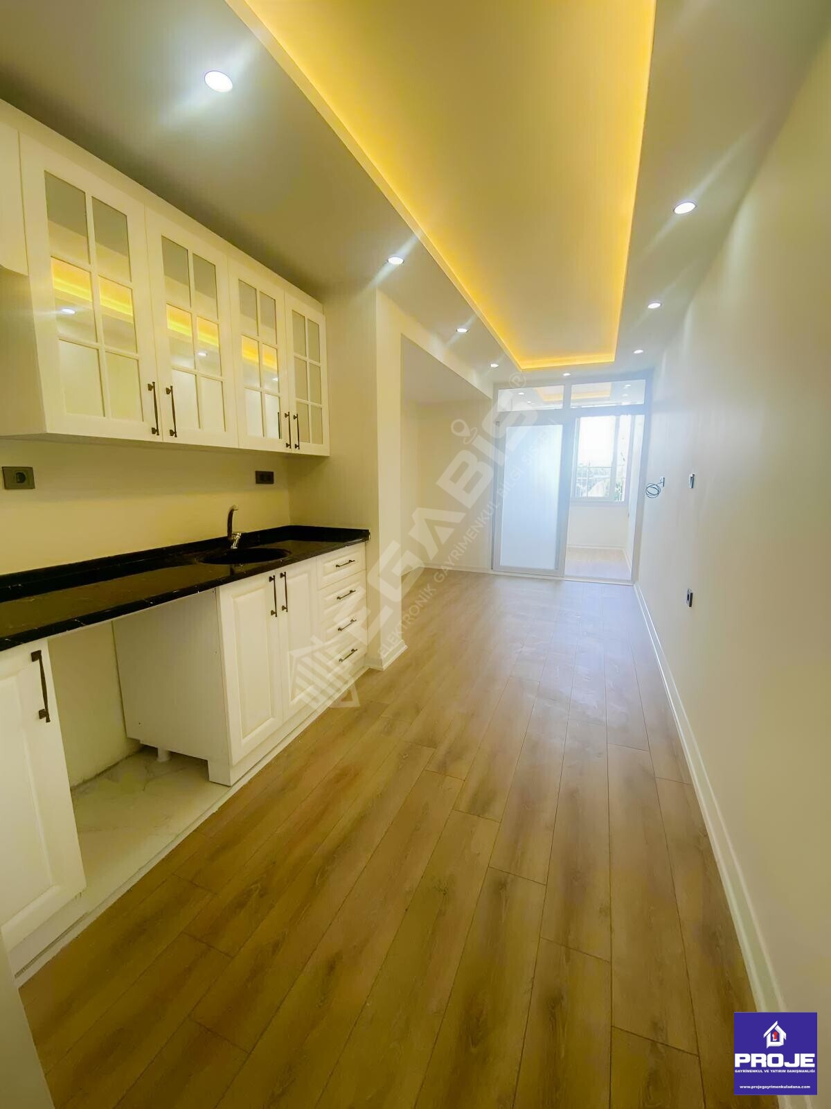 SEYHAN METRO YOLU ÜZERİ 1+1 FULL EKSTRALI CAZİPPPP DAİRE