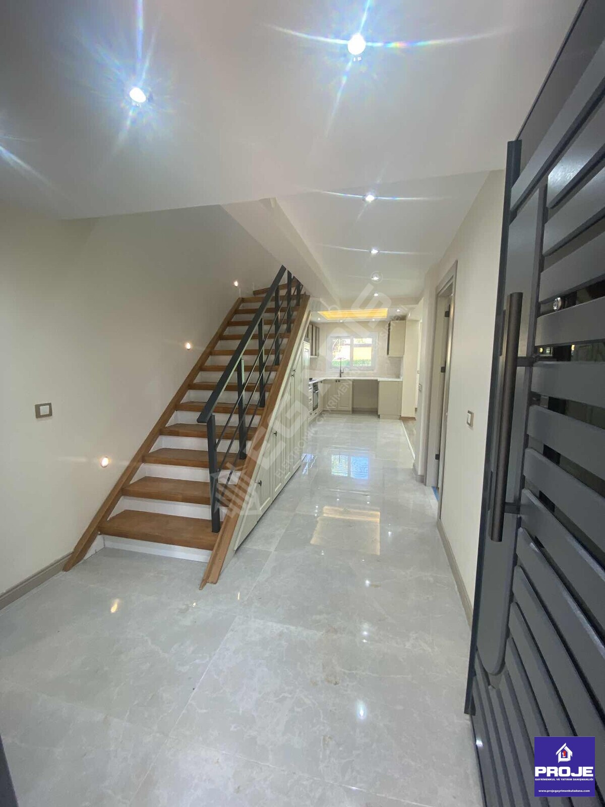MÜSTAKİL DUBLEKS 4+1 BAHÇELİ FULL YAPILI 100 YIL DA KAÇMAZ - 8