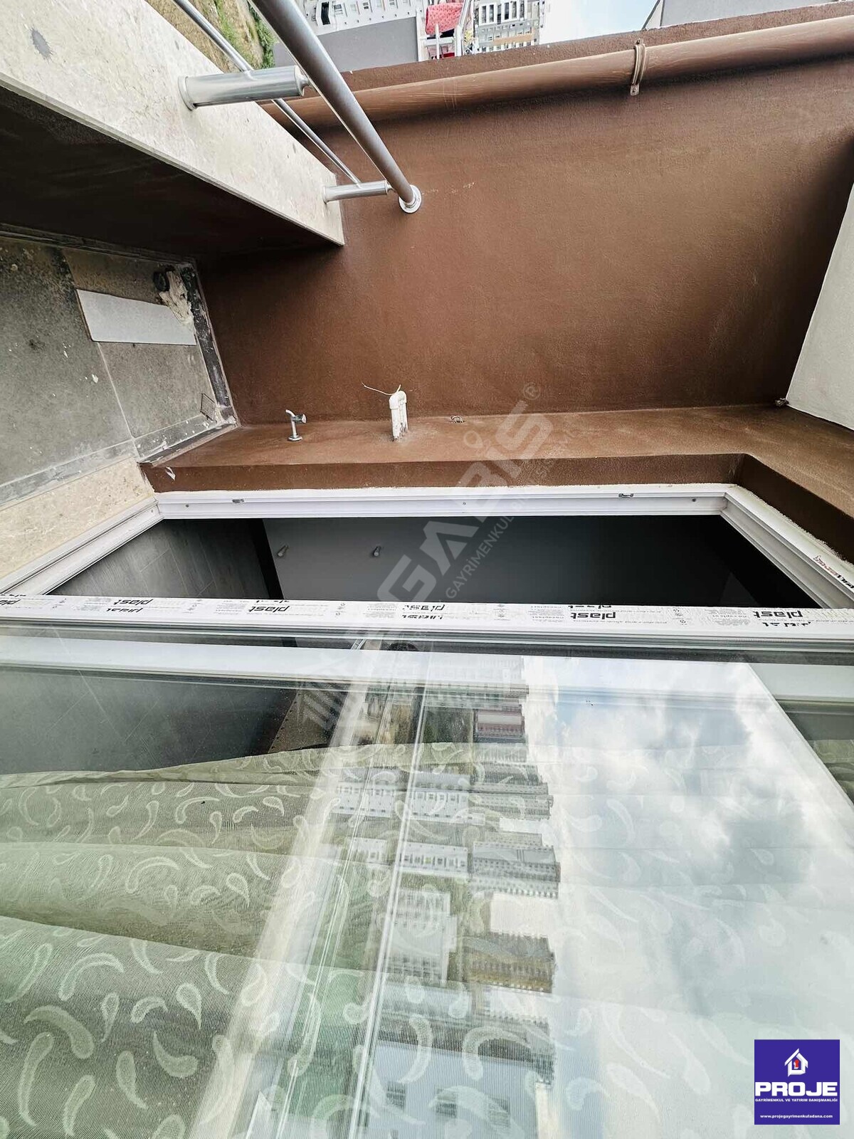 BOYNUYOĞUN'DA GENİŞ 1+1-YÜKSEK KİRA GETİRİLİ SATILIK DAİRE - 12
