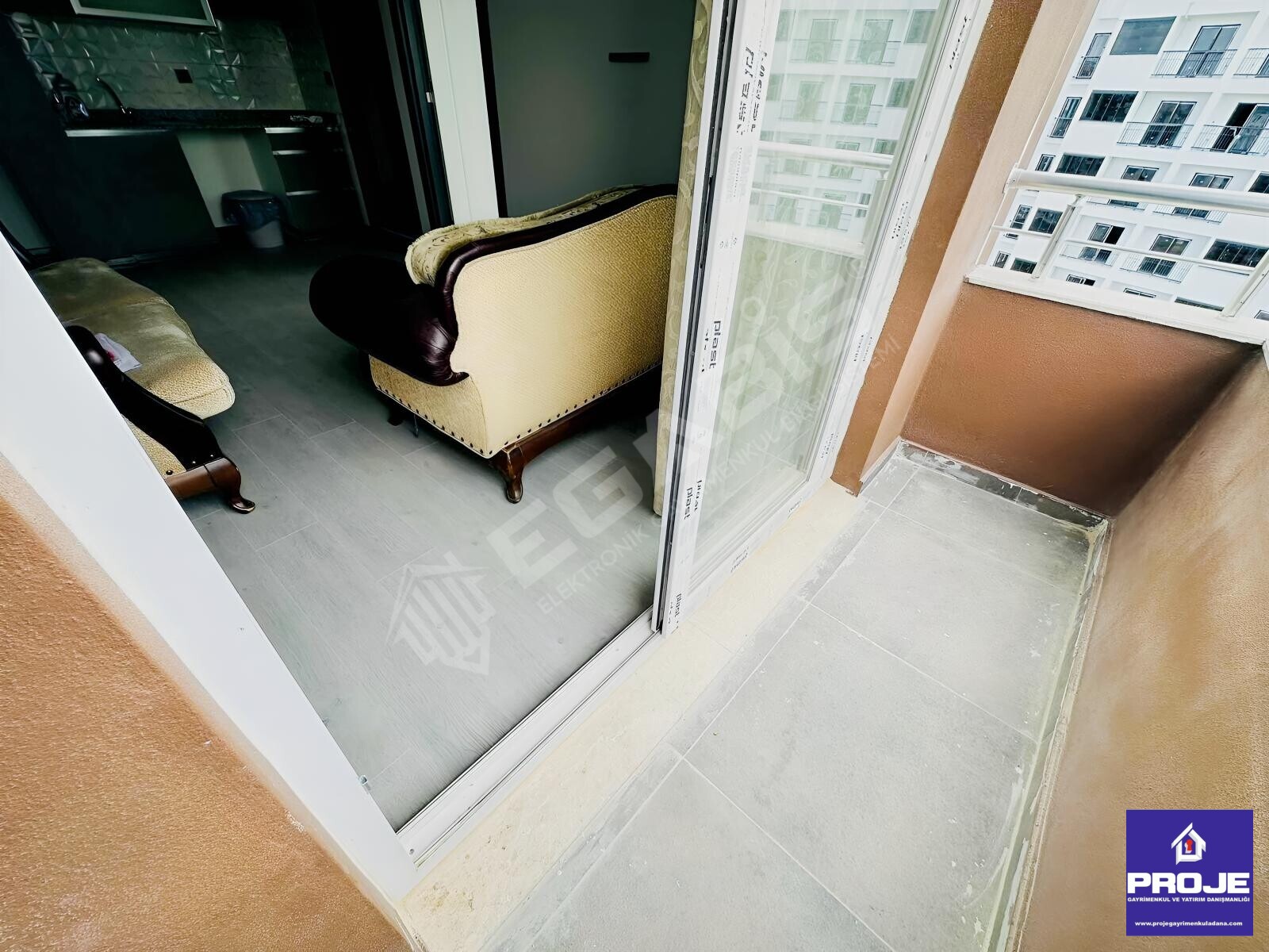 BOYNUYOĞUN'DA GENİŞ 1+1-YÜKSEK KİRA GETİRİLİ SATILIK DAİRE - 13