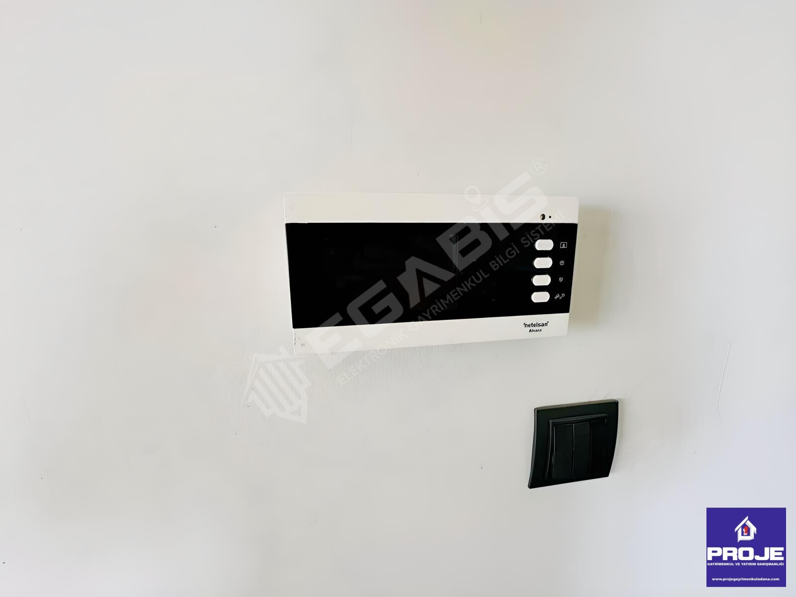 BOYNUYOĞUN'DA GENİŞ 1+1-YÜKSEK KİRA GETİRİLİ SATILIK DAİRE - 14