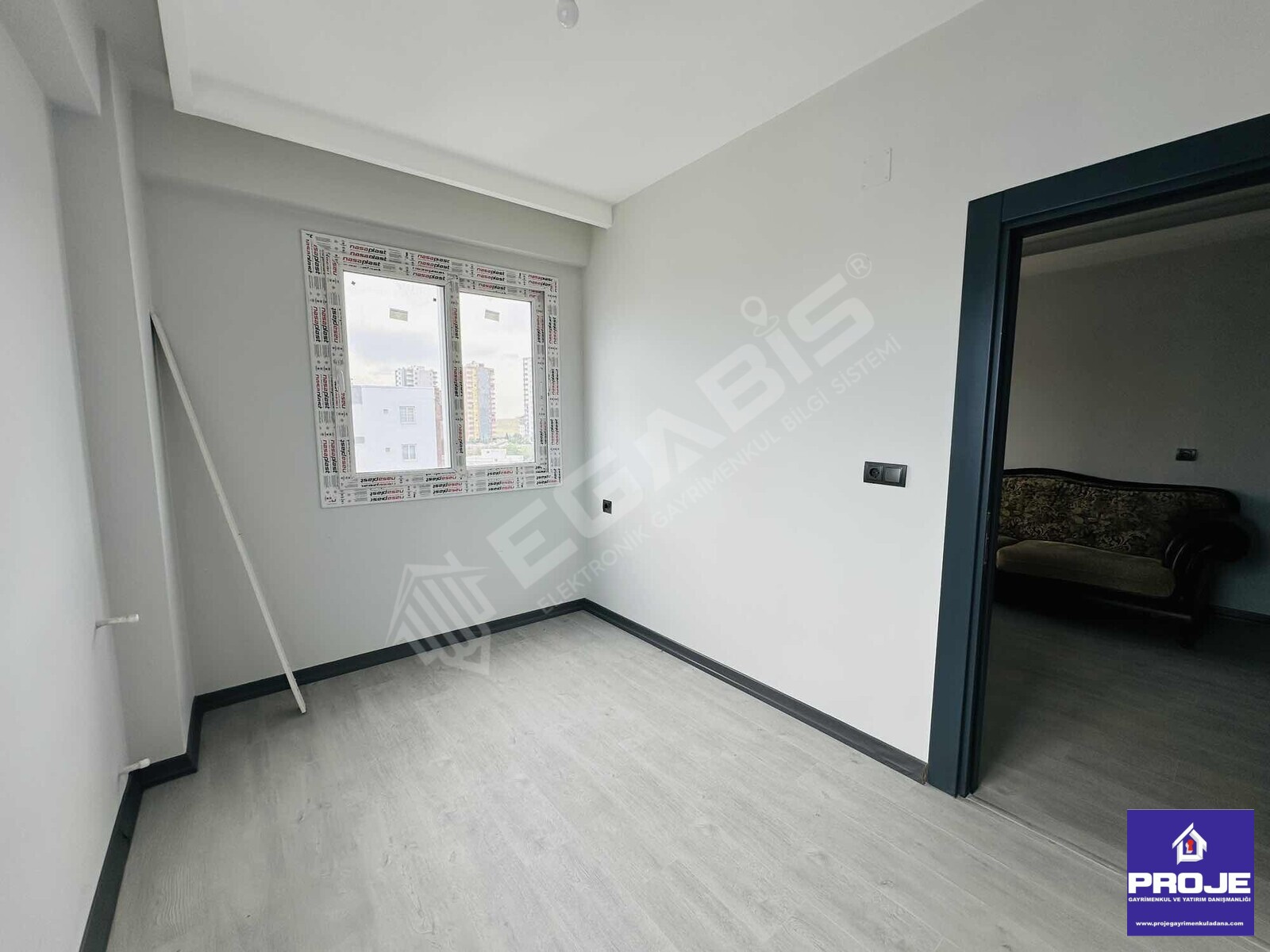 BOYNUYOĞUN'DA GENİŞ 1+1-YÜKSEK KİRA GETİRİLİ SATILIK DAİRE - 9