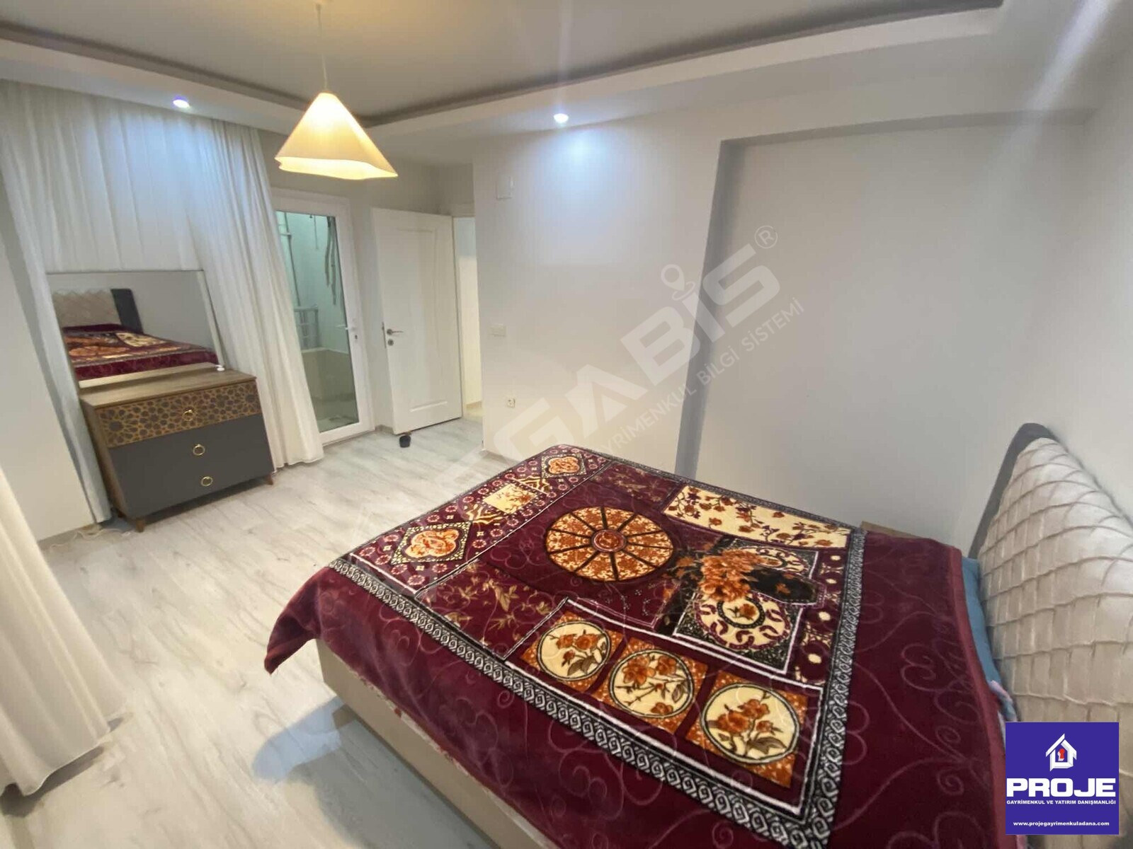 HATASIZ,CEPHELERİ AÇIK,KOMBİLİ,BEGOVİÇE YÜRÜME MESAFESİ - 30