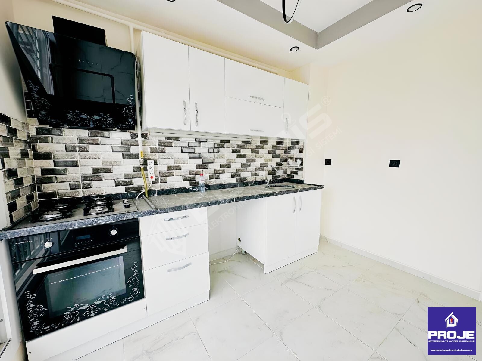 YÜKSEK KAT,FERAH YAŞAM!HUZUREVLERİ'NDE 3+1+ÇB+GO SATILIK DAİRE - 3