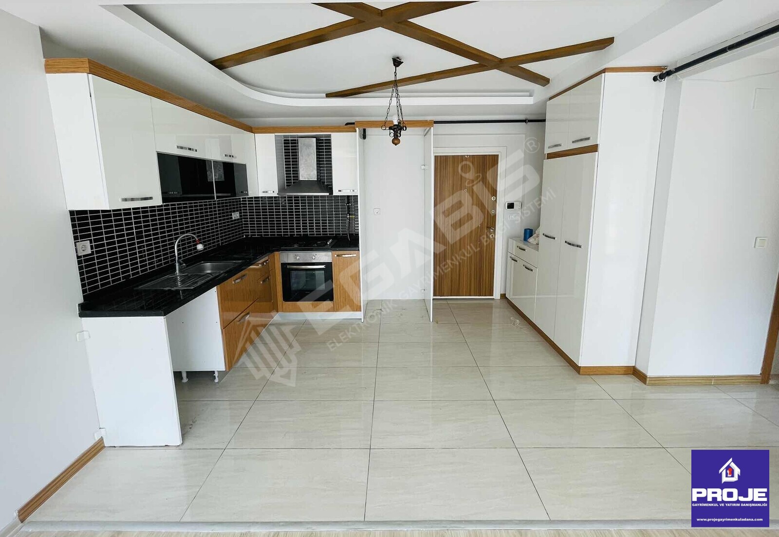 PRESTİJLİ SİTE İÇİNDE 2+1 HAVUZLU LÜKS SATILIK DAİRE - 2