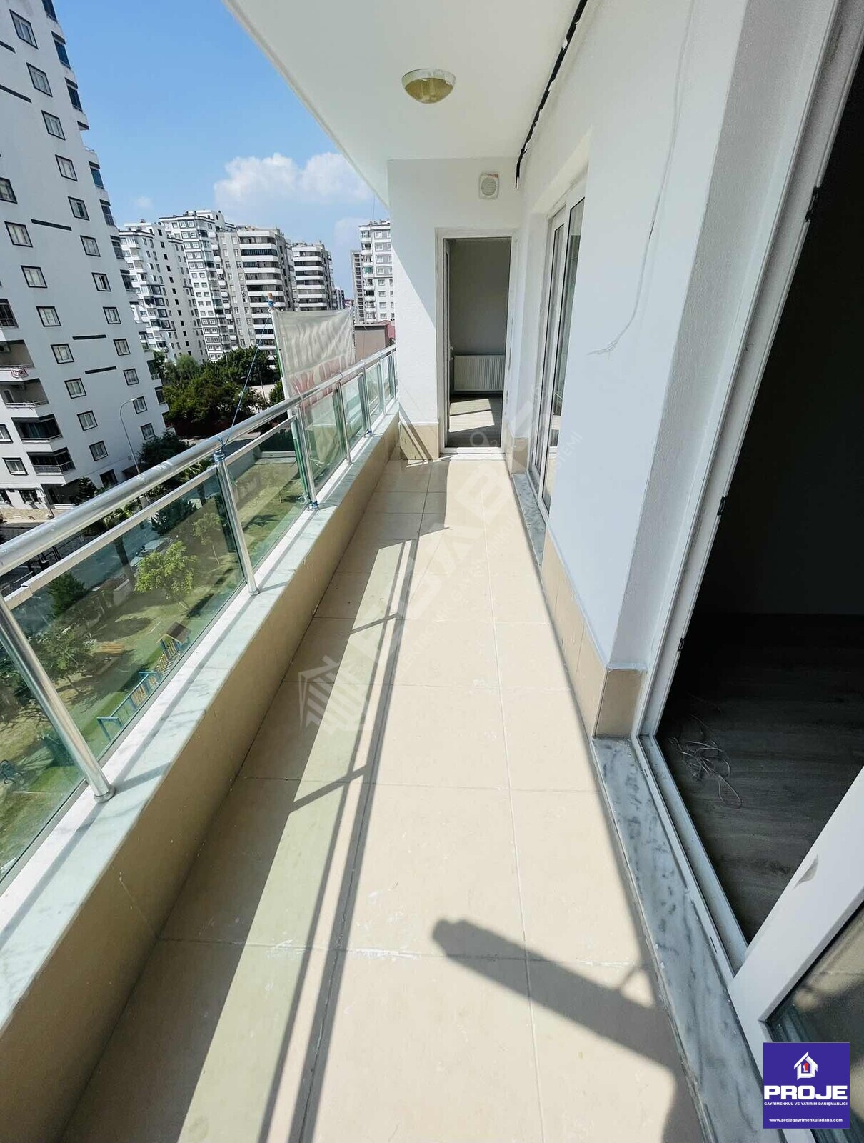 PRESTİJLİ SİTE İÇİNDE 2+1 HAVUZLU LÜKS SATILIK DAİRE - 4