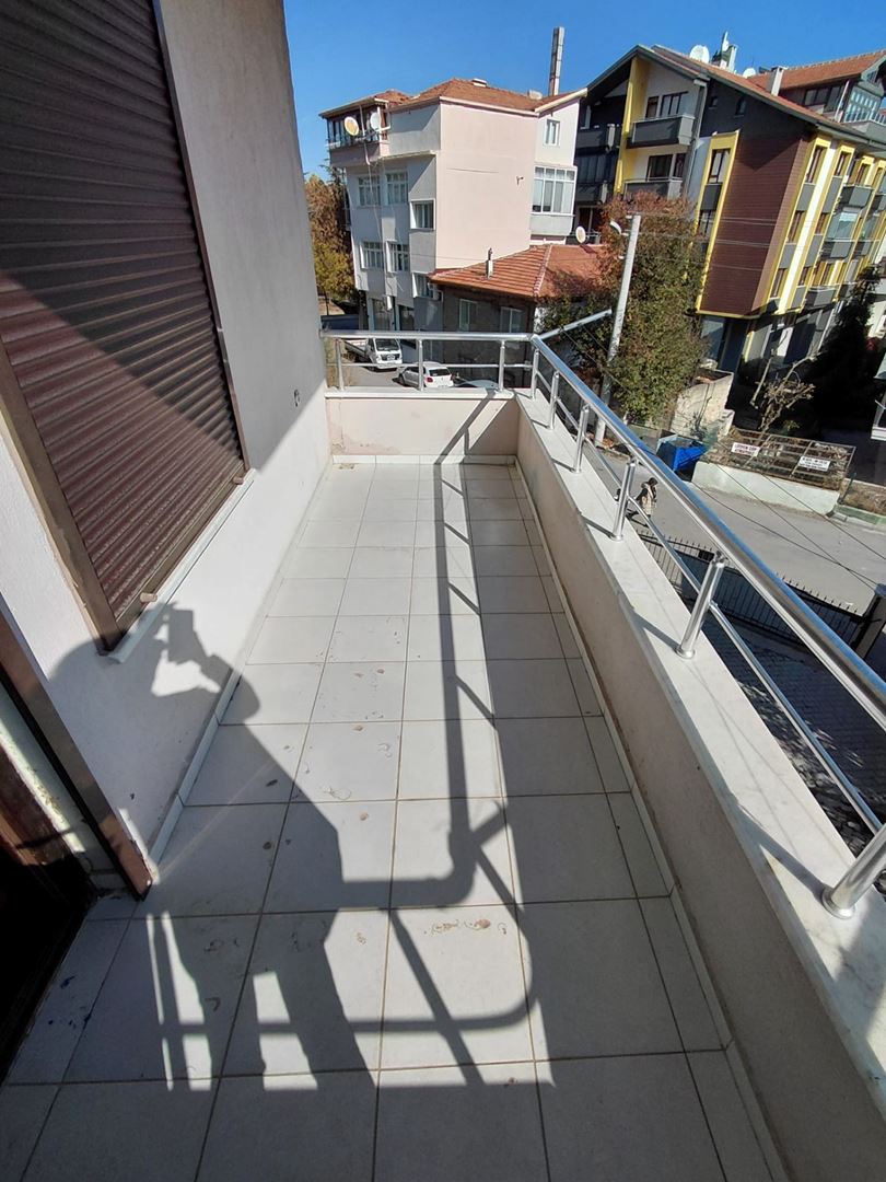 ısparta merkez sülübey mahallesinde çay boyunda kiralık geniş ve bakım daire - 34