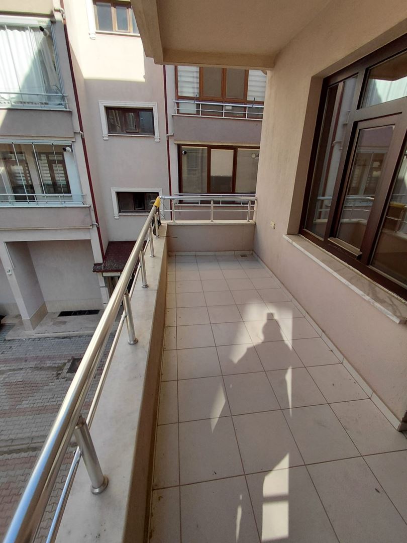 ısparta merkez sülübey mahallesinde çay boyunda kiralık geniş ve bakım daire - 19