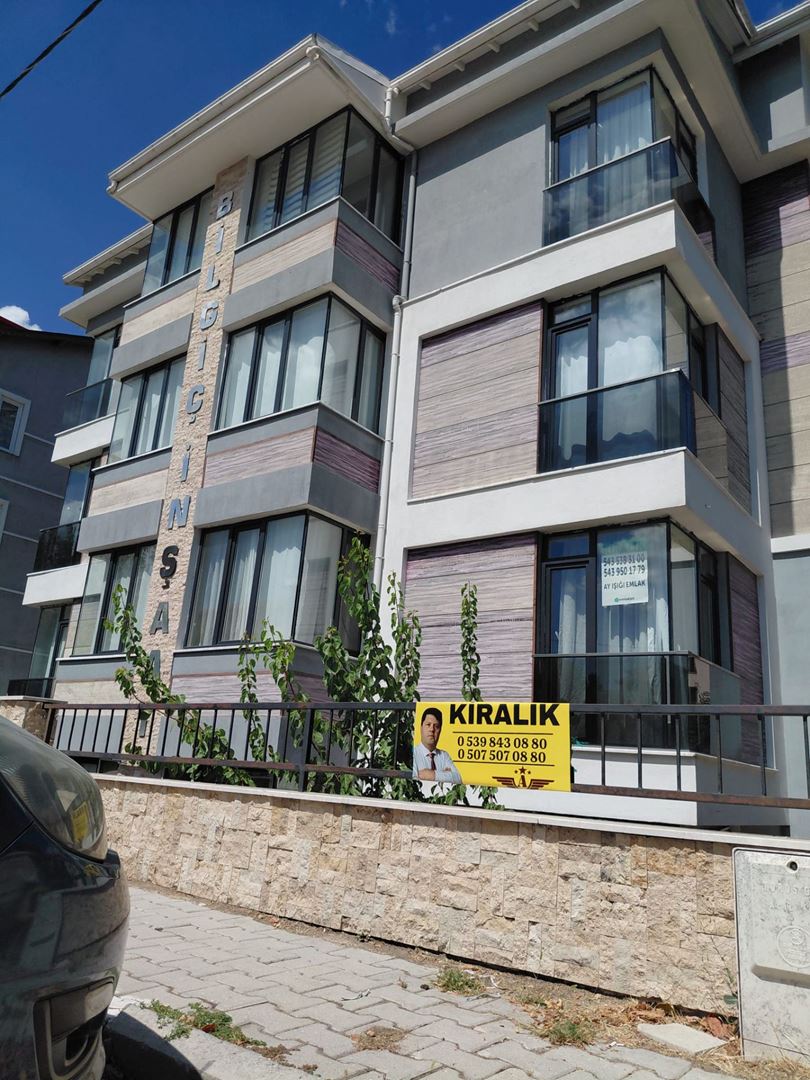 modernevler mahallesinde kiralık geniş ve bakımlı apart