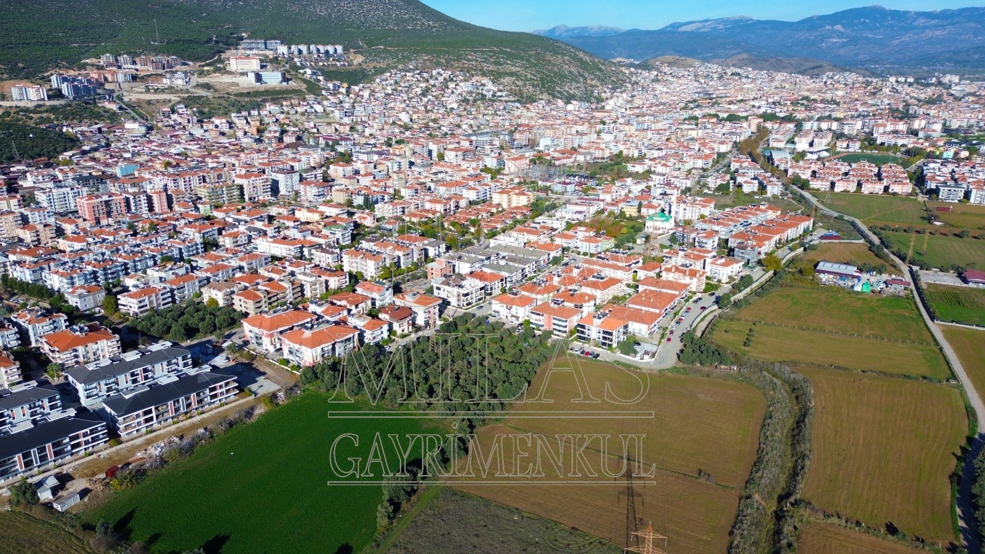 Milas Cumhuriyet Mahallesi İmar Sınırında 6.297 m² Satılık AraziMuğla, Milas, Cumhuriyet - 10