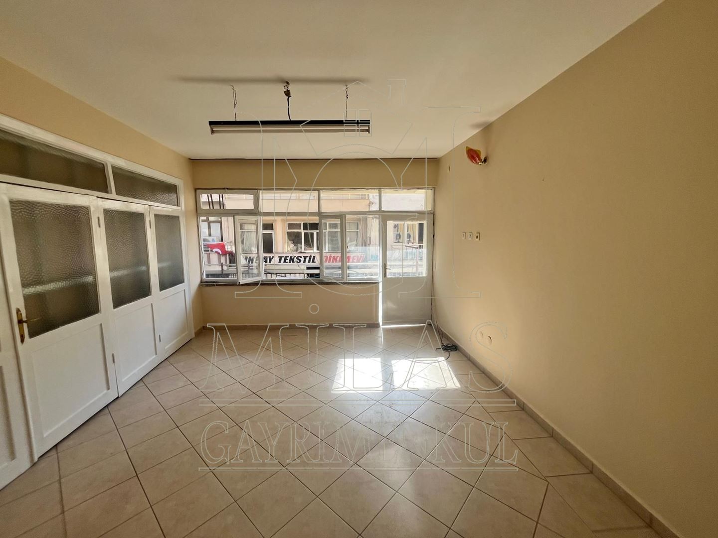 Milas Merkezde 180 M² Kiralık İş YeriMuğla, Milas, Hacı İlyas - 7