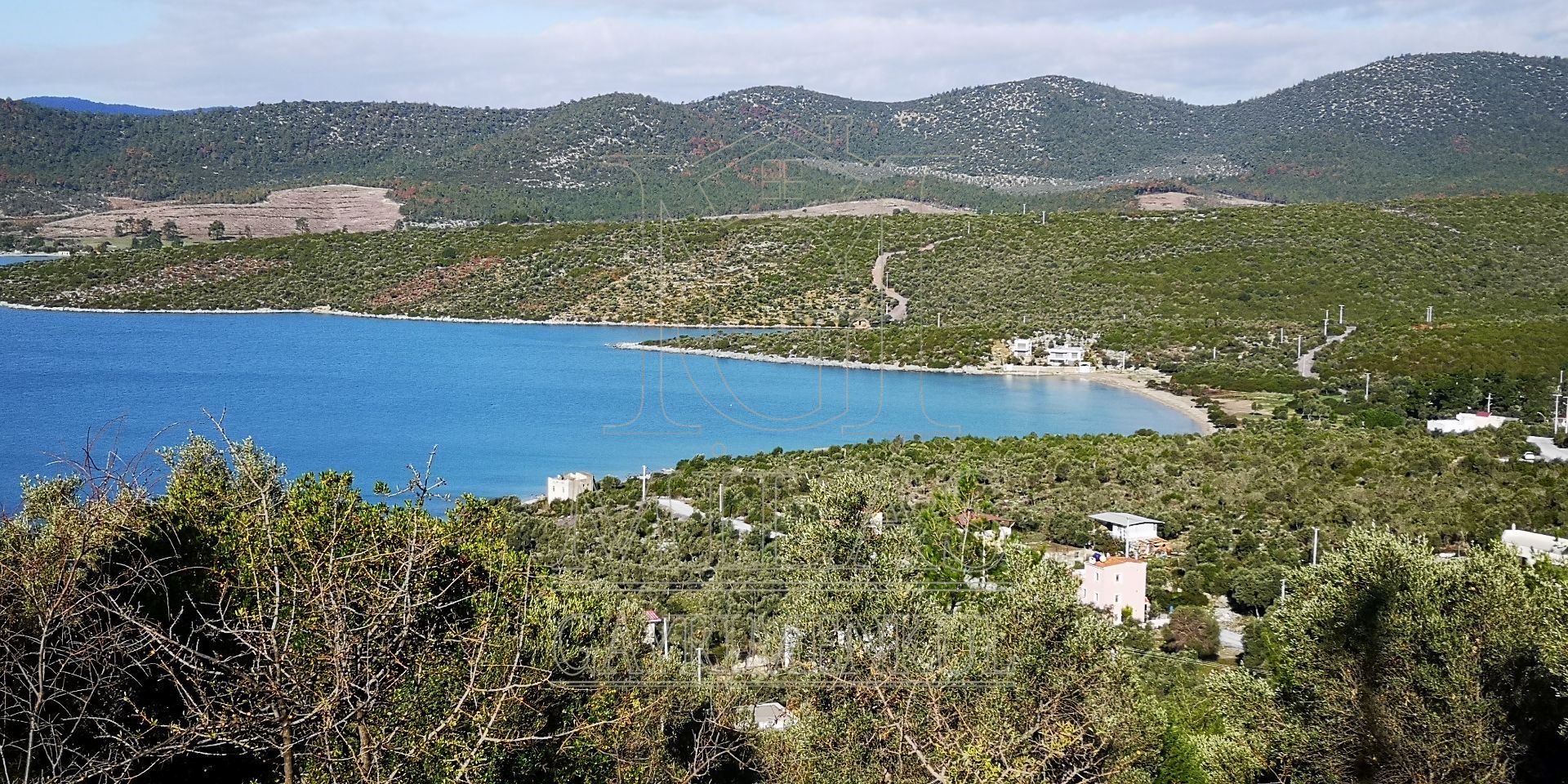 KIYIKIŞLACIK'TA ÖZEL KOYDA DENİZE SIFIR SATILIK ARAZİMuğla, Milas, Kıyıkışlacık