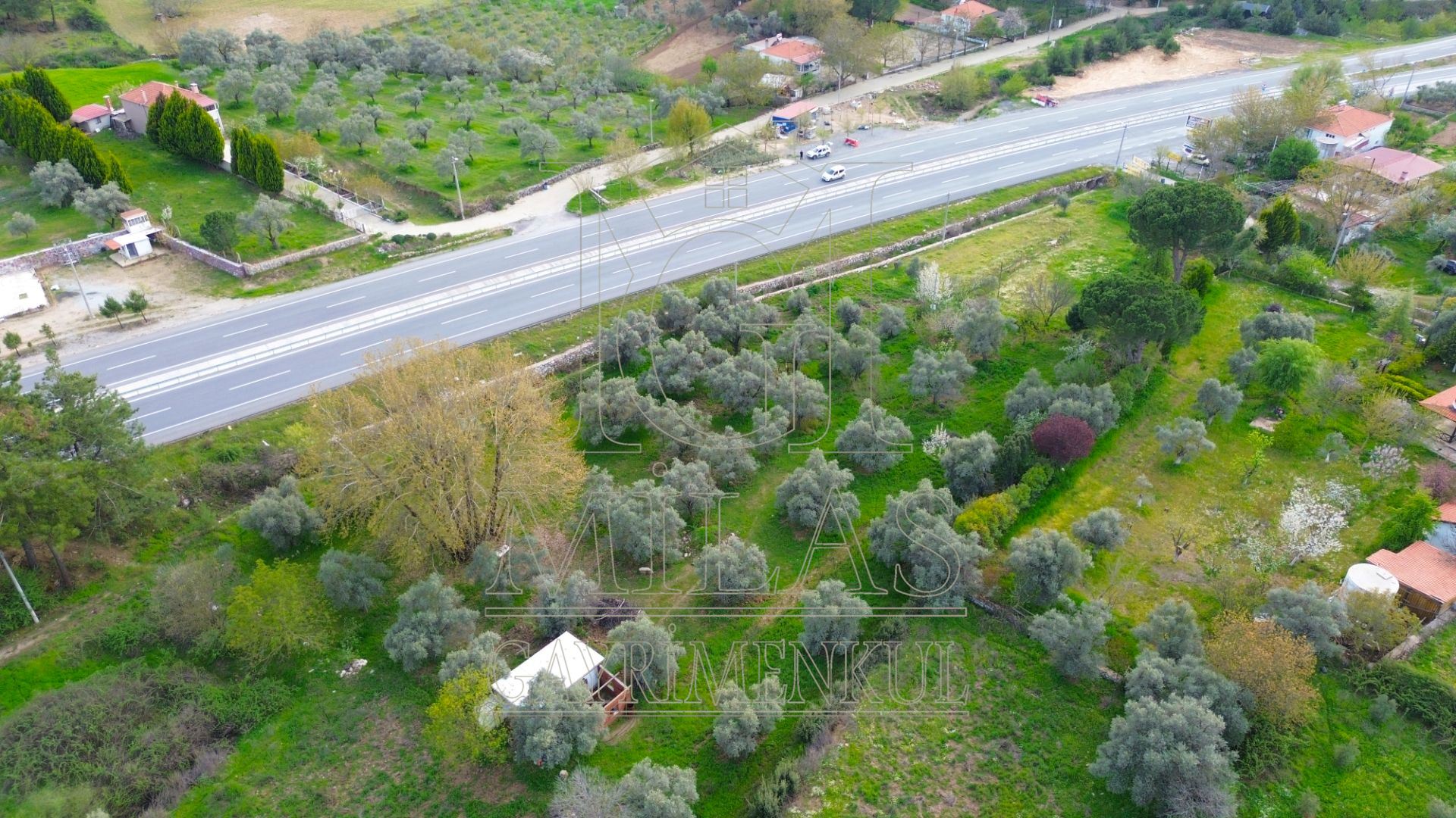 Muğla Bodrum Ana Yola Cepheli Satılık Konut İmarlı ArsaMuğla, Milas, Korucuk - 4