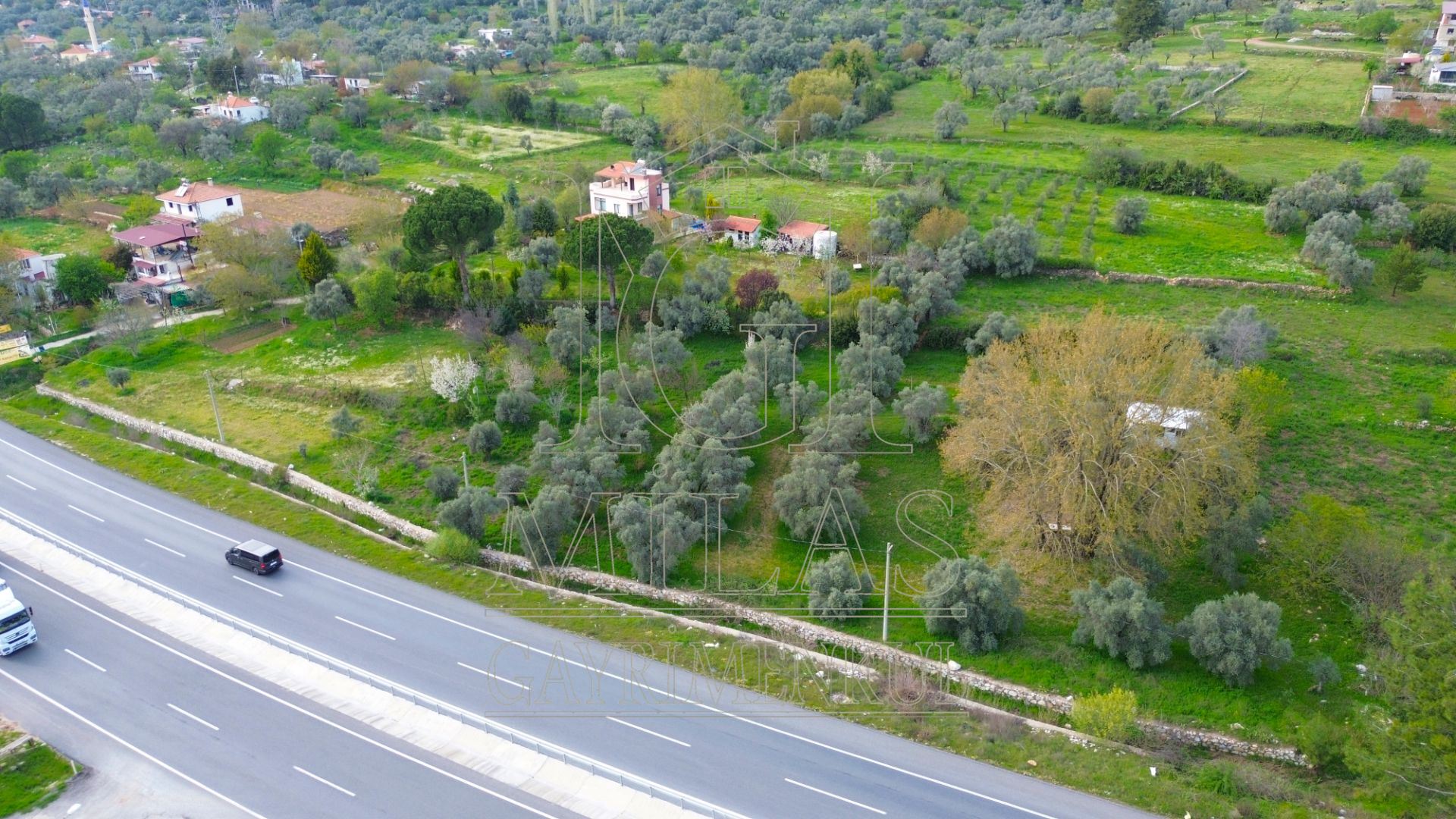 Muğla Bodrum Ana Yola Cepheli Satılık Konut İmarlı ArsaMuğla, Milas, Korucuk - 2