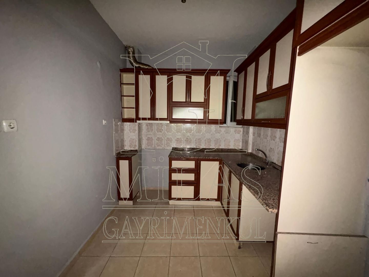 Milas'ta Satılık 2+1 Ara Kat DaireMuğla, Milas, Burgaz - 3