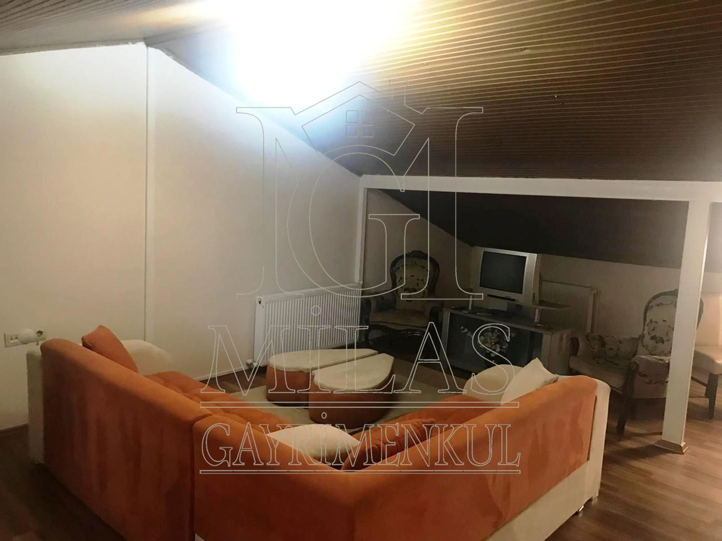 Milas Merkezde 1+1 Merkezi Sistem Kaloriferli Eşyalı DaireMuğla, Milas, Hacı İlyas - 2