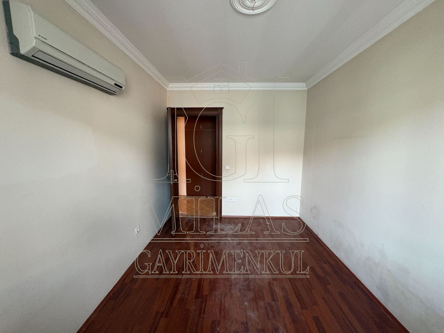 Milas Cumhuriyet Mahallesinde Doğalgazlı 3+1 Geniş Kiralık DaireMuğla, Milas, Cumhuriyet - 16