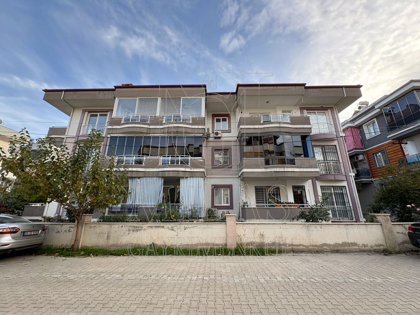 Milas Cumhuriyet Mahallesinde Doğalgazlı 3+1 Geniş Kiralık DaireMuğla, Milas, Cumhuriyet - 2