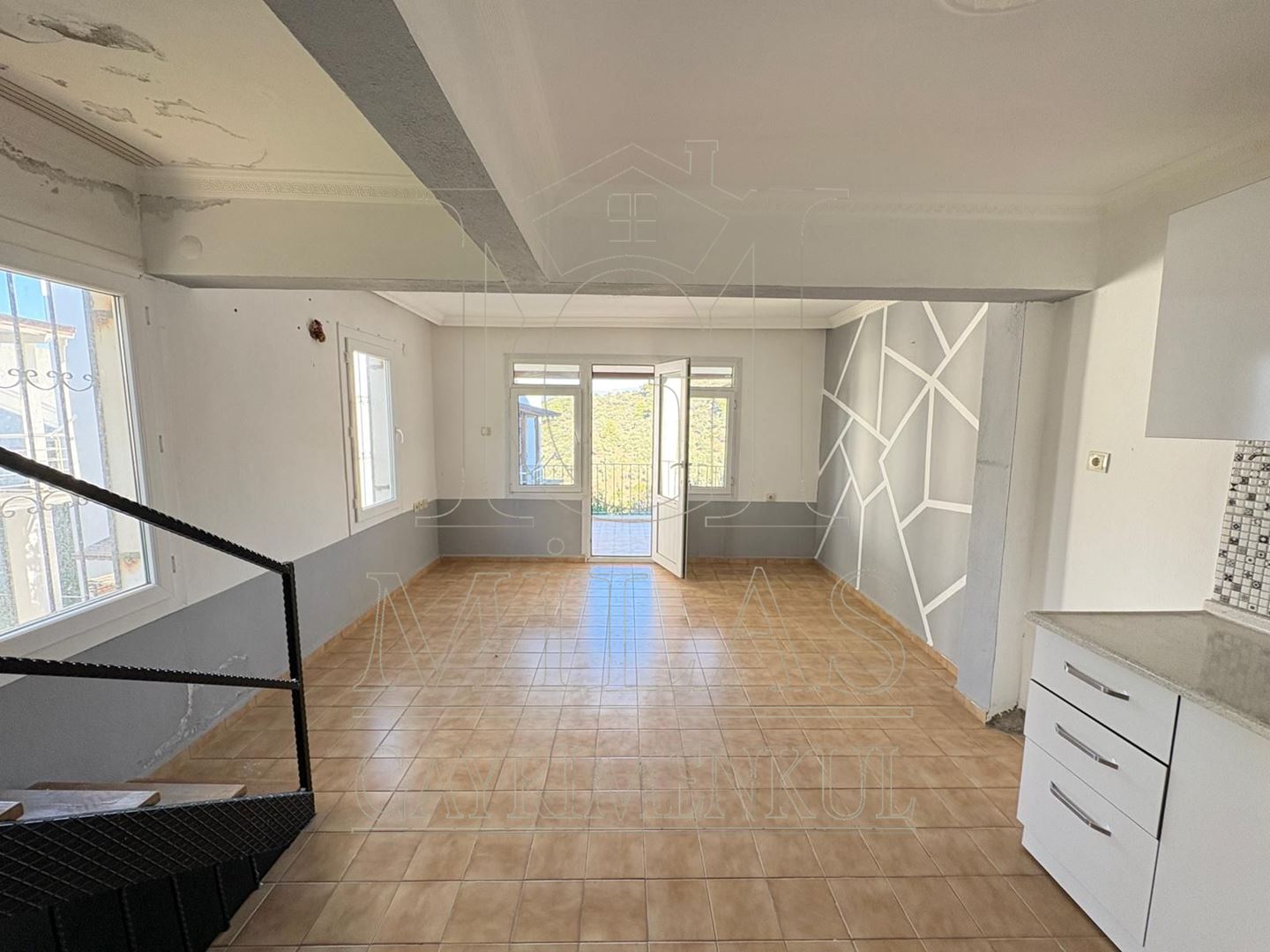 Güllük'te Deniz Manzaralı Kiralık Tripleks VillaMuğla, Milas, Güllük - 9