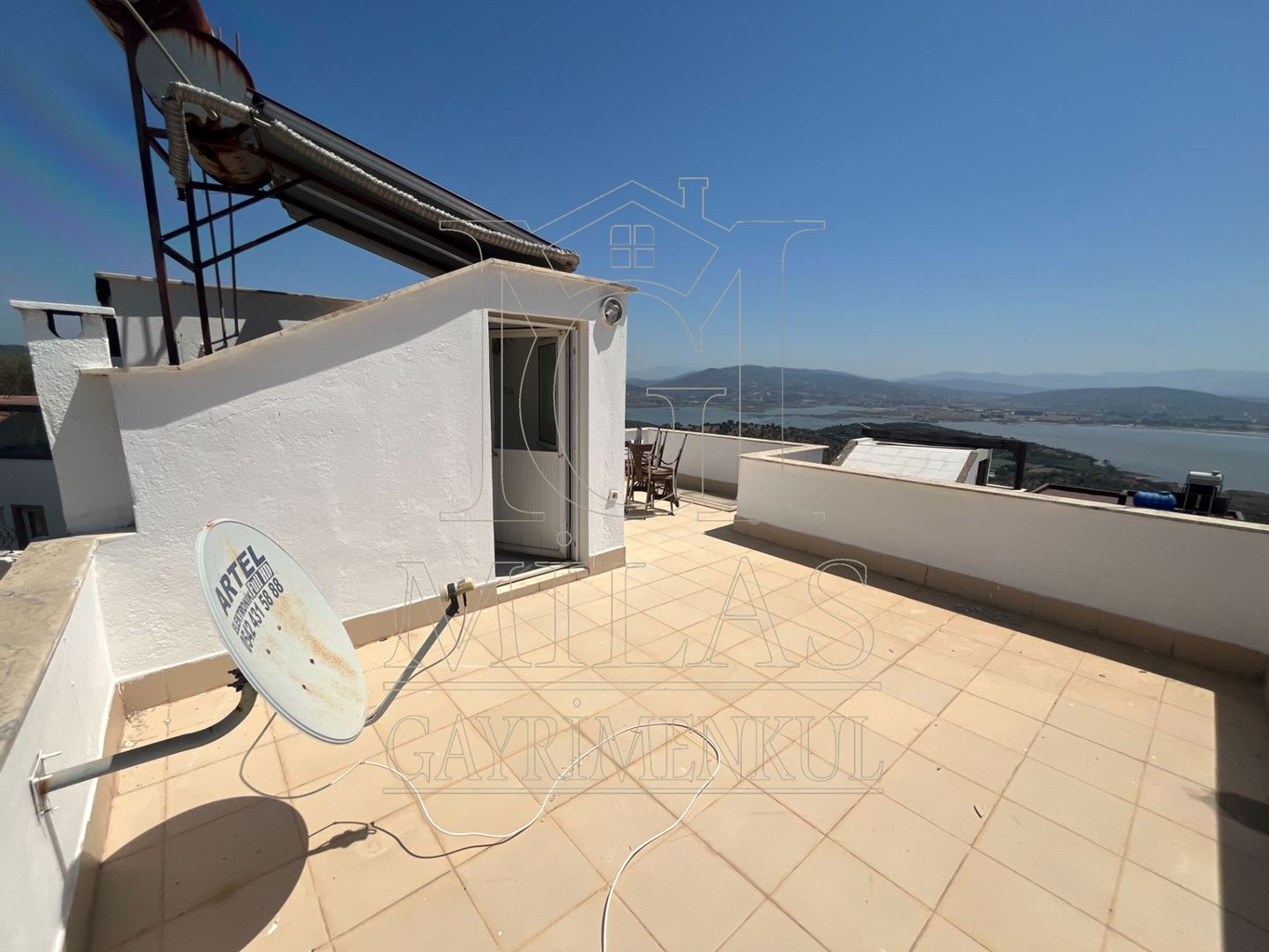 Boğaziçin'nde Göl Manzaralı Satılık Müstakil Dubleks VillaMuğla, Milas, Boğaziçi - 15