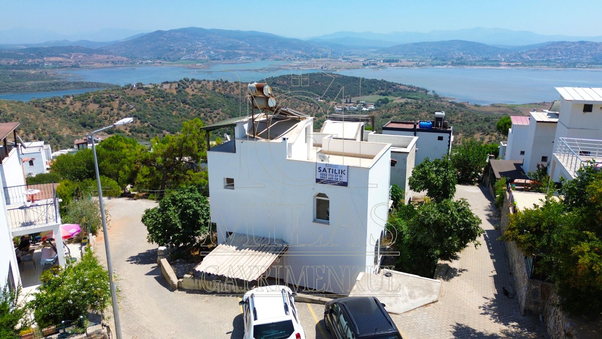 Boğaziçin'nde Göl Manzaralı Satılık Müstakil Dubleks VillaMuğla, Milas, Boğaziçi - 5