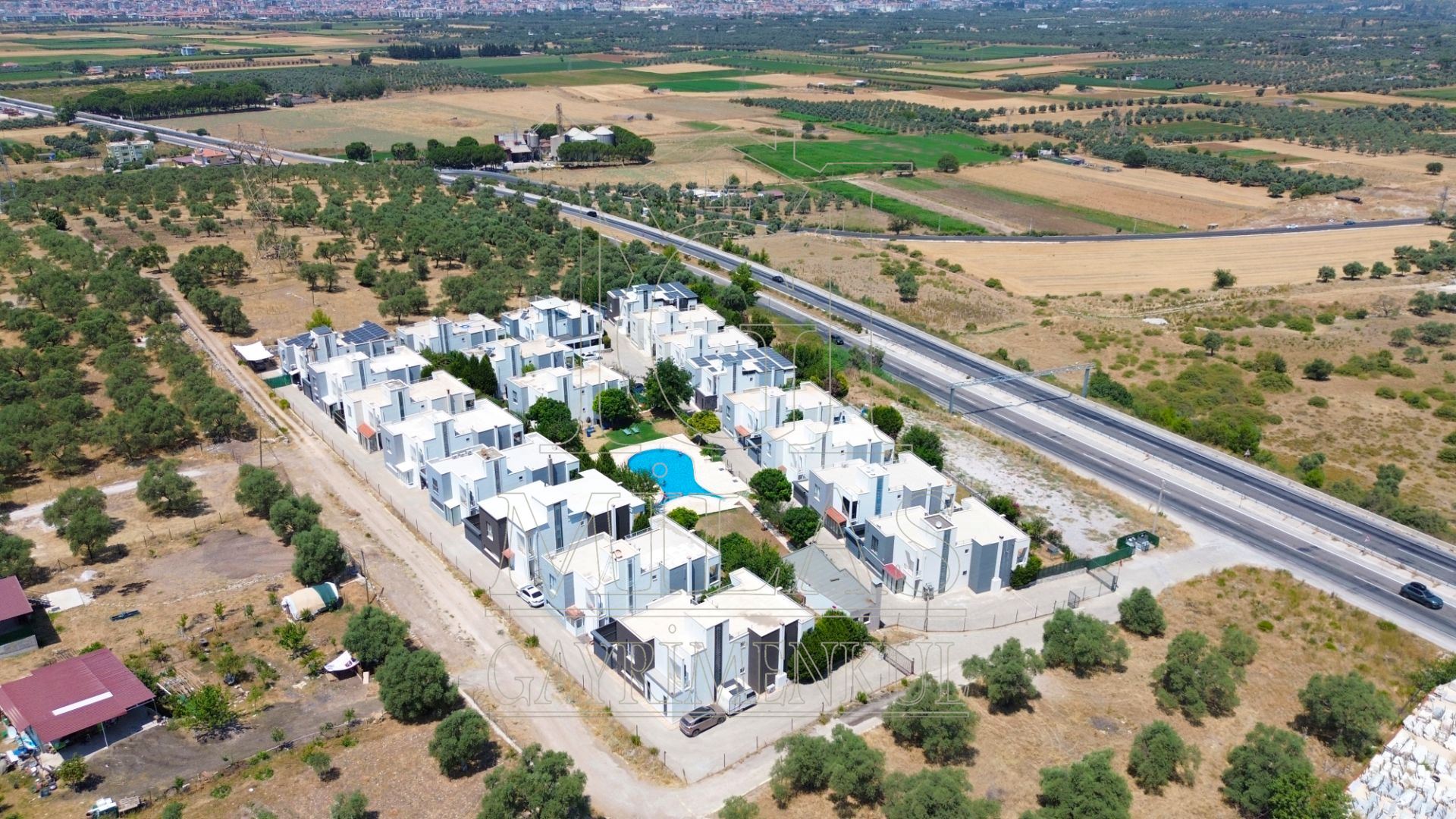 Menteş Karşıyaka Villalarında Müstakil Havuzlu 5+1 Dubleks VillaMuğla, Milas, Menteş - 3