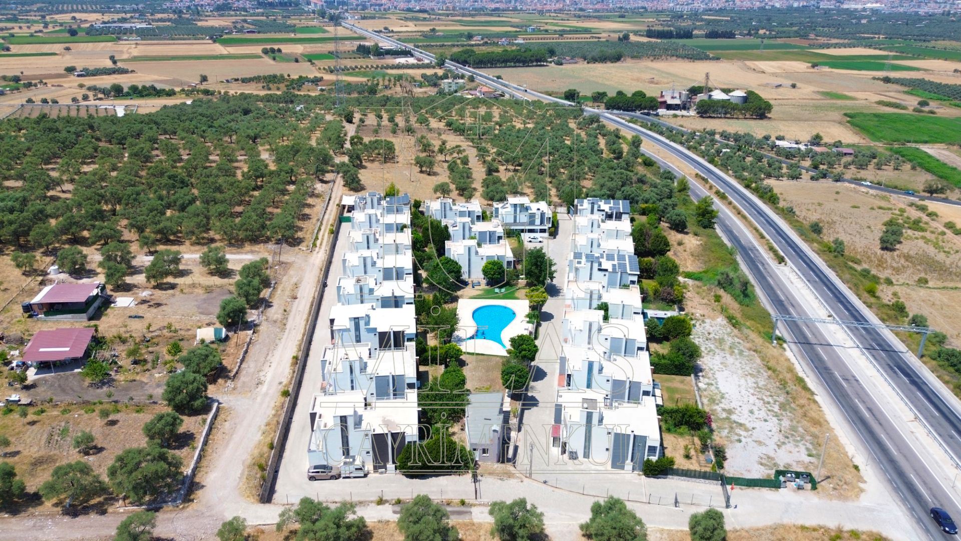 Menteş Karşıyaka Villalarında Müstakil Havuzlu 5+1 Dubleks VillaMuğla, Milas, Menteş - 4