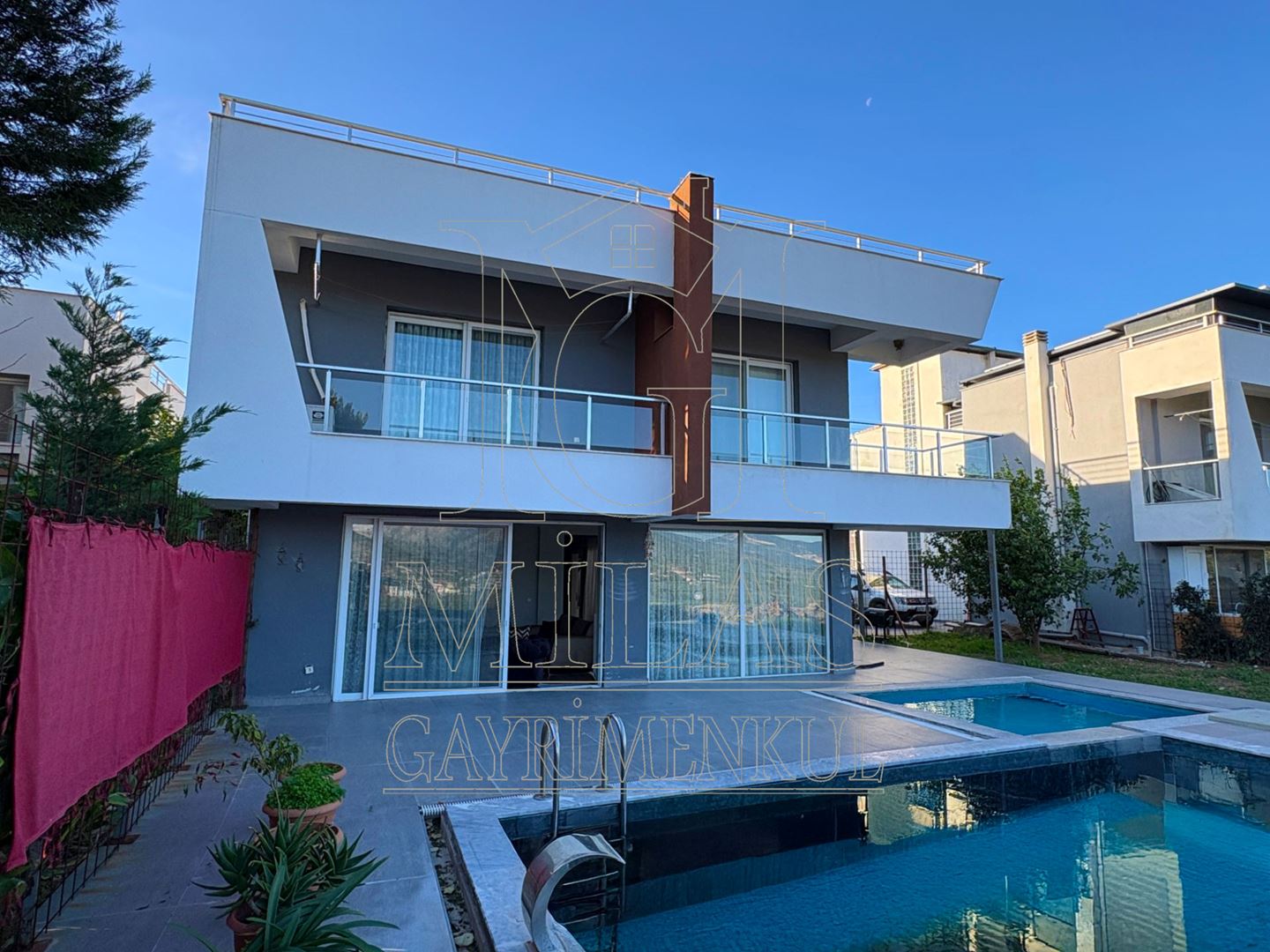 Menteş Karşıyaka Villalarında Müstakil Havuzlu 5+1 Dubleks VillaMuğla, Milas, Menteş - 9