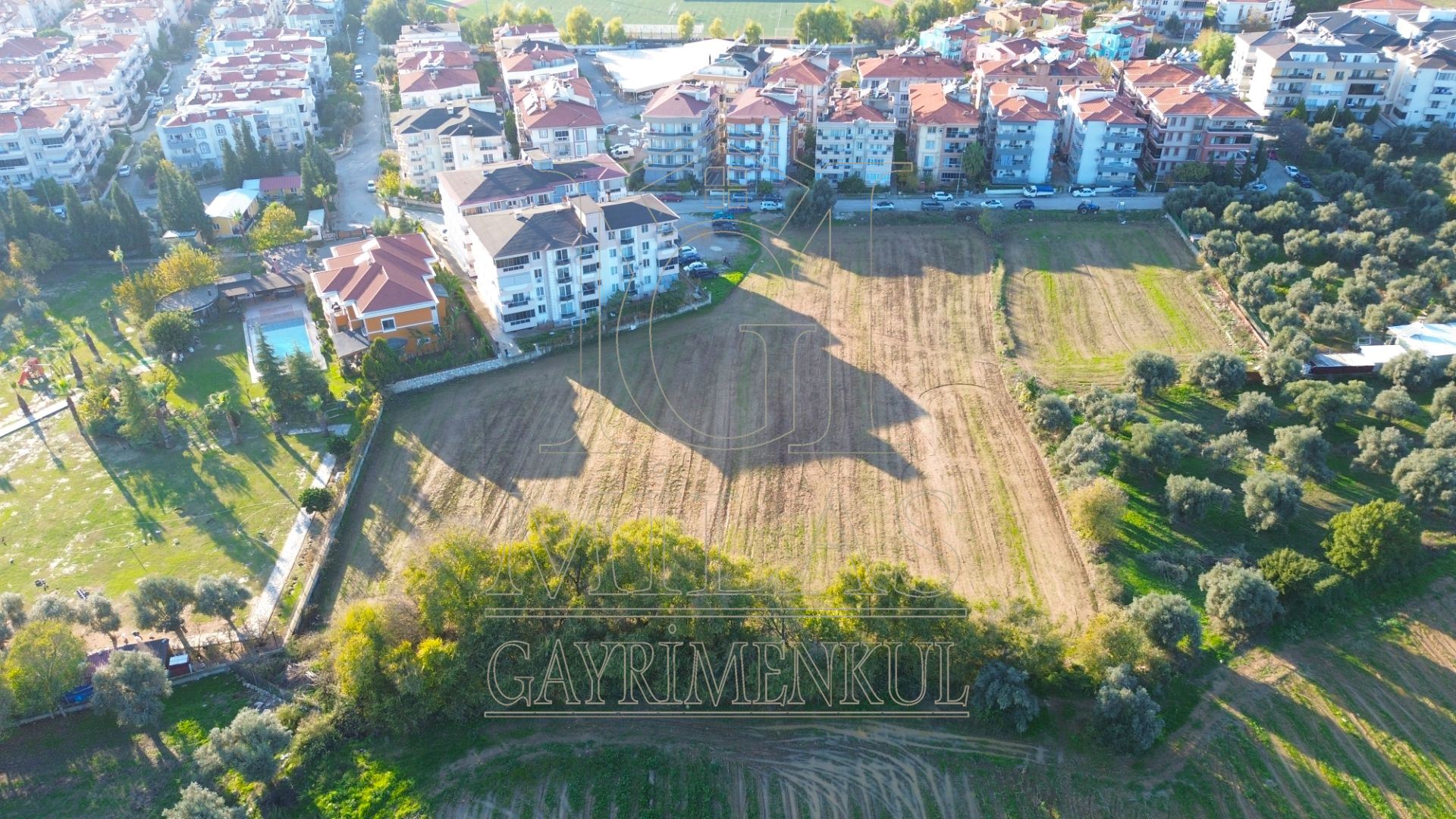 Milas Cumhuriyet Mahallesinde İmar Sınırına Bitişik 6366 M² AraziMuğla, Milas, Cumhuriyet - 9