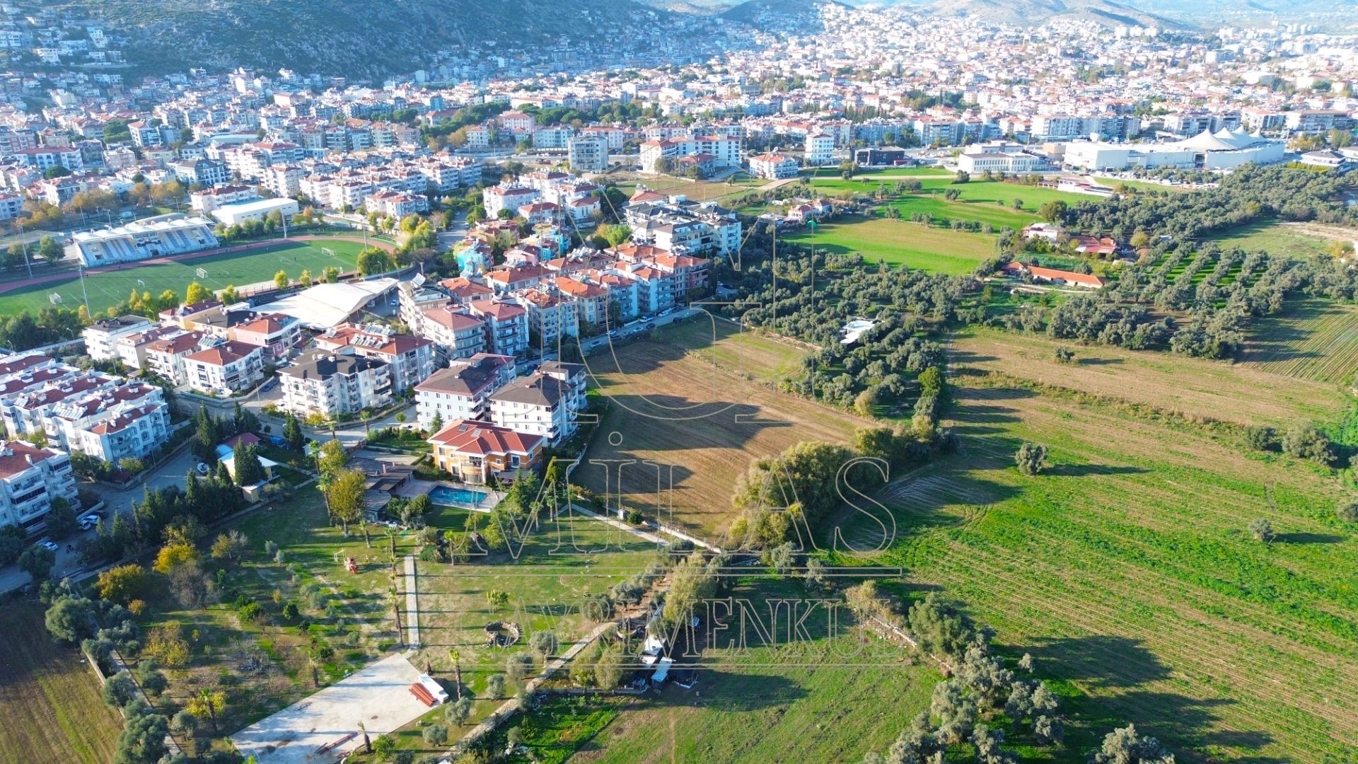 Milas Cumhuriyet Mahallesinde İmar Sınırına Bitişik 6366 M² AraziMuğla, Milas, Cumhuriyet - 6