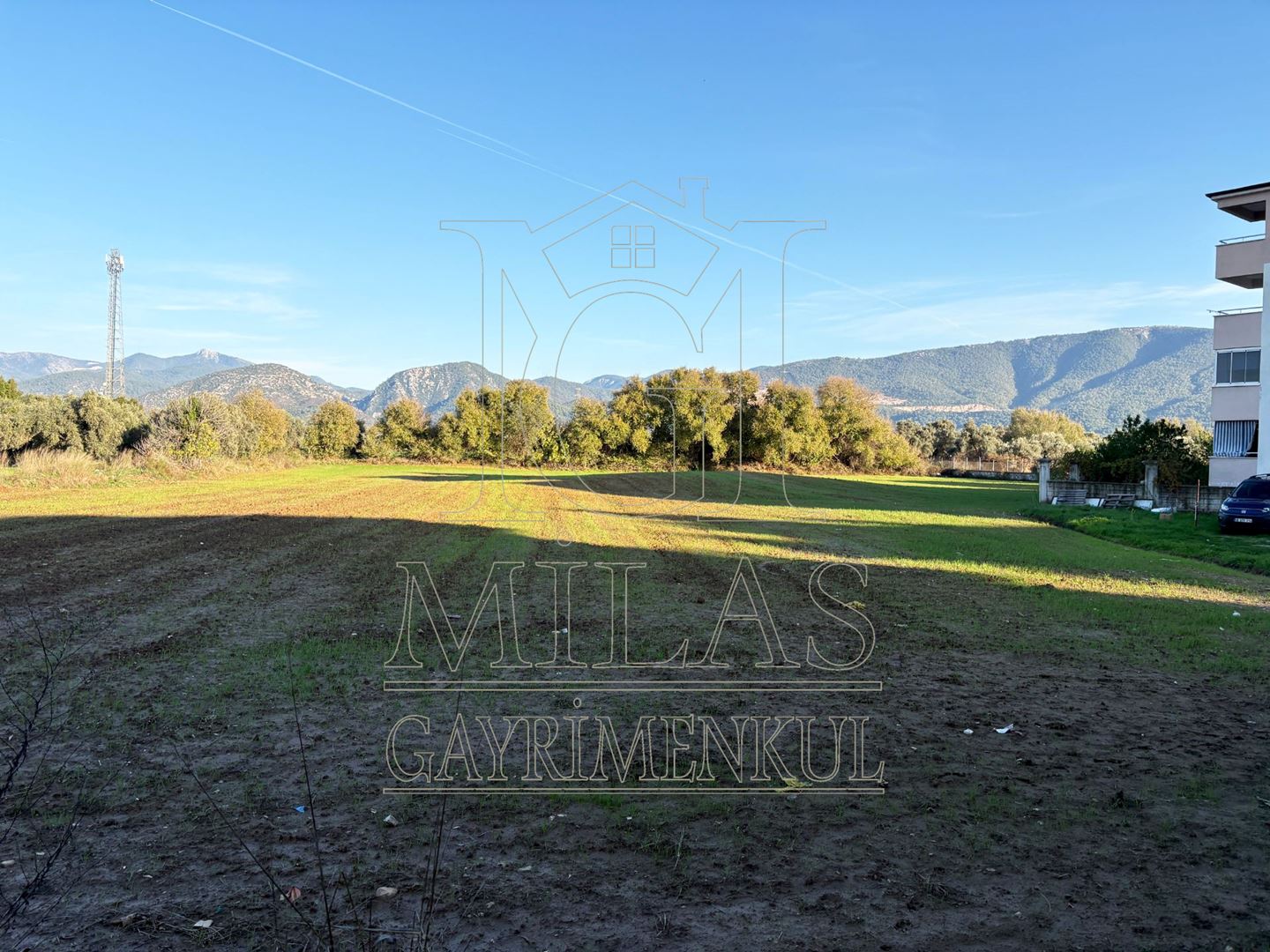 Milas Cumhuriyet Mahallesinde İmar Sınırına Bitişik 6366 M² AraziMuğla, Milas, Cumhuriyet - 26